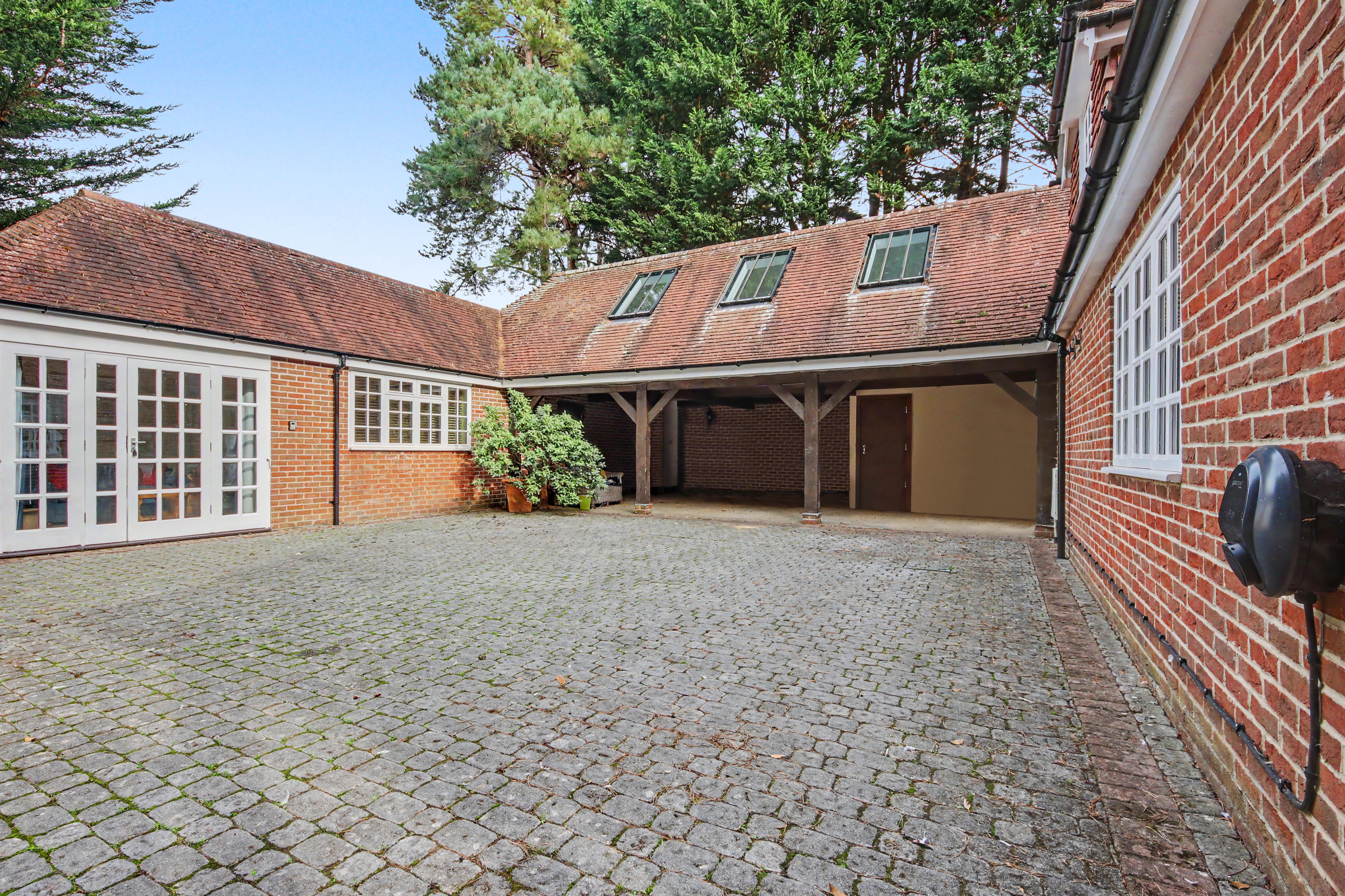 Free Street, Bishops Waltham, SO32, photo 28