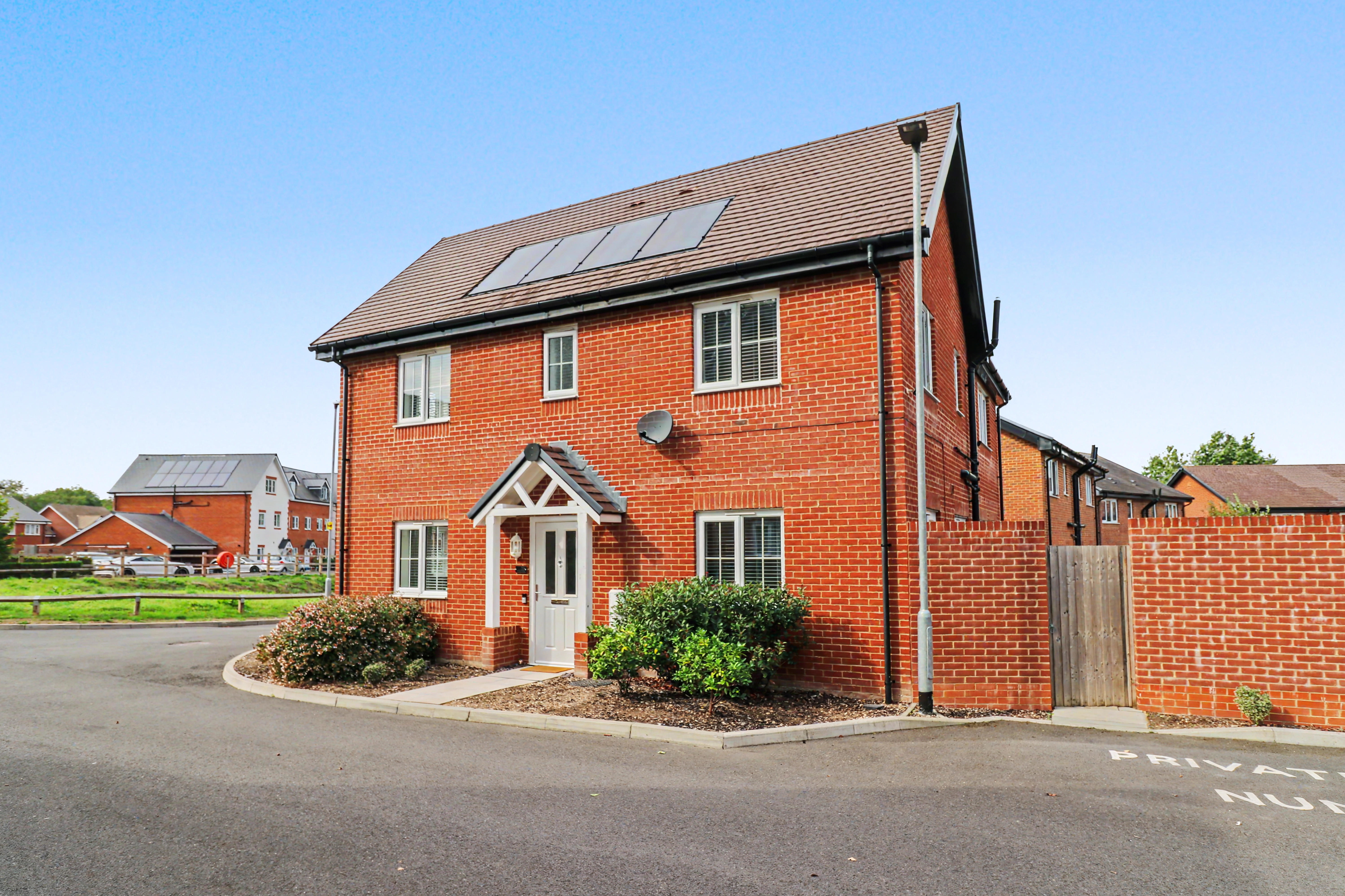 Mead Lane, Horton Heath, SO50, photo 14