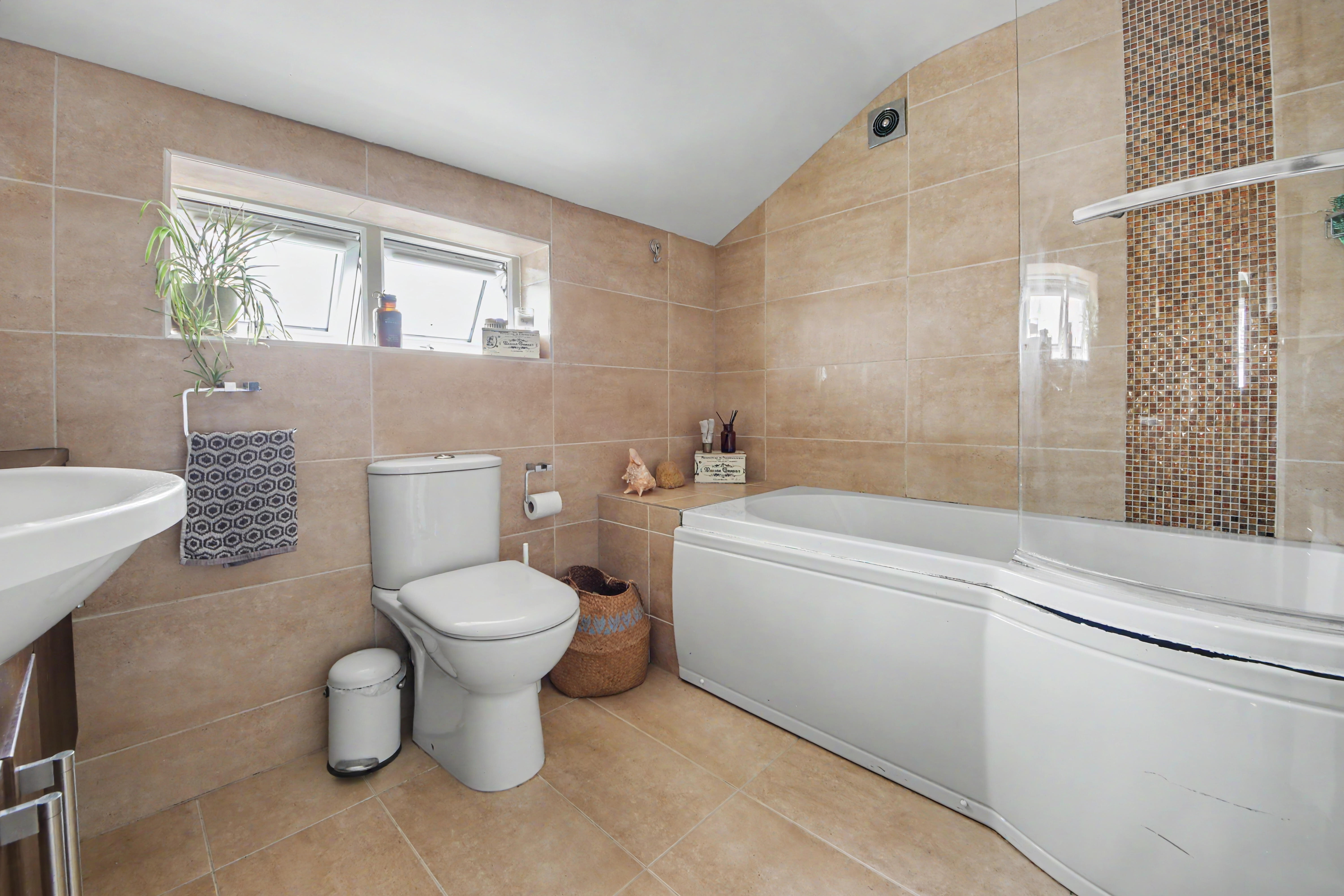 Lake Road, Woolston, SO19, photo 12