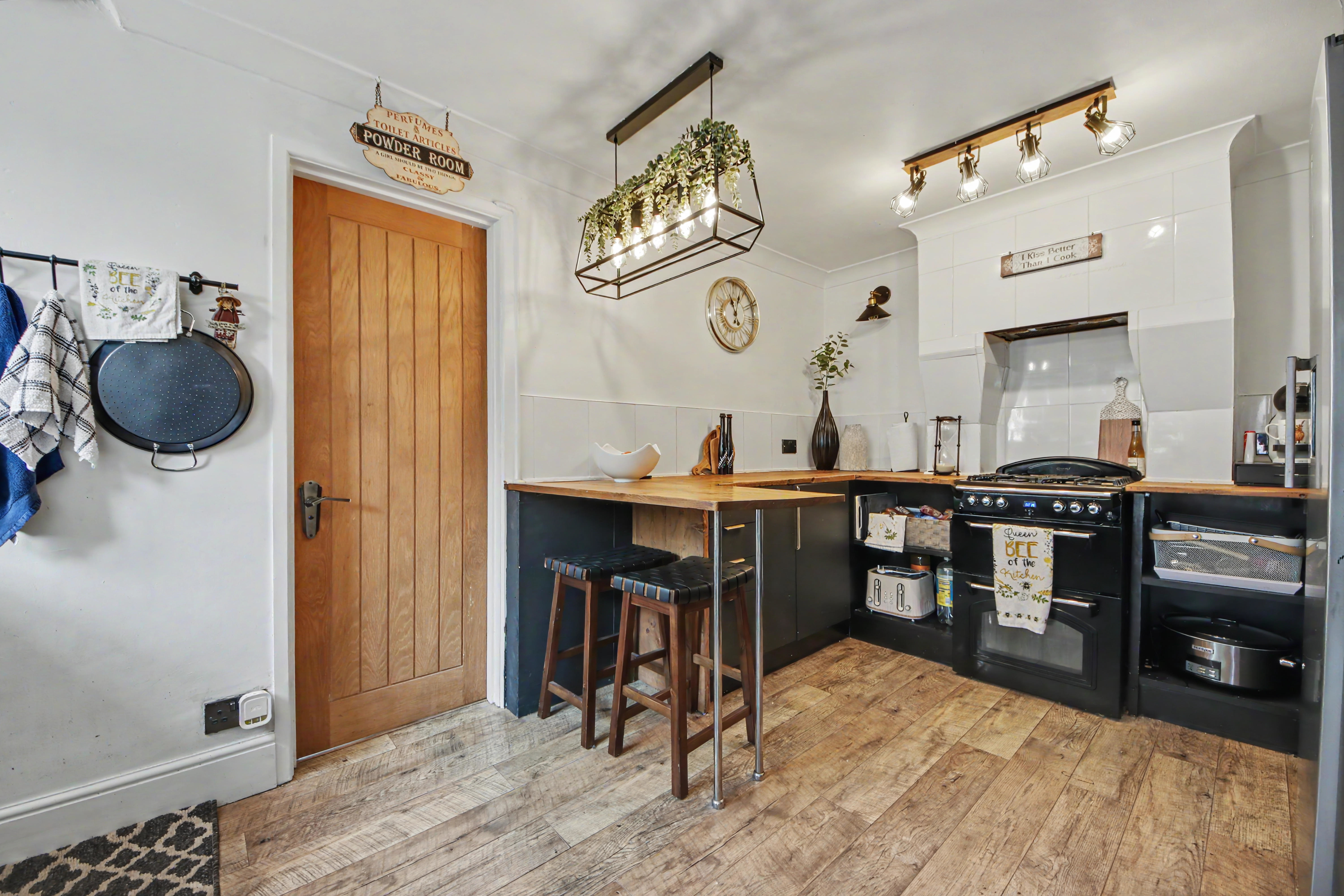 Manns Close, West End, SO18, photo 2