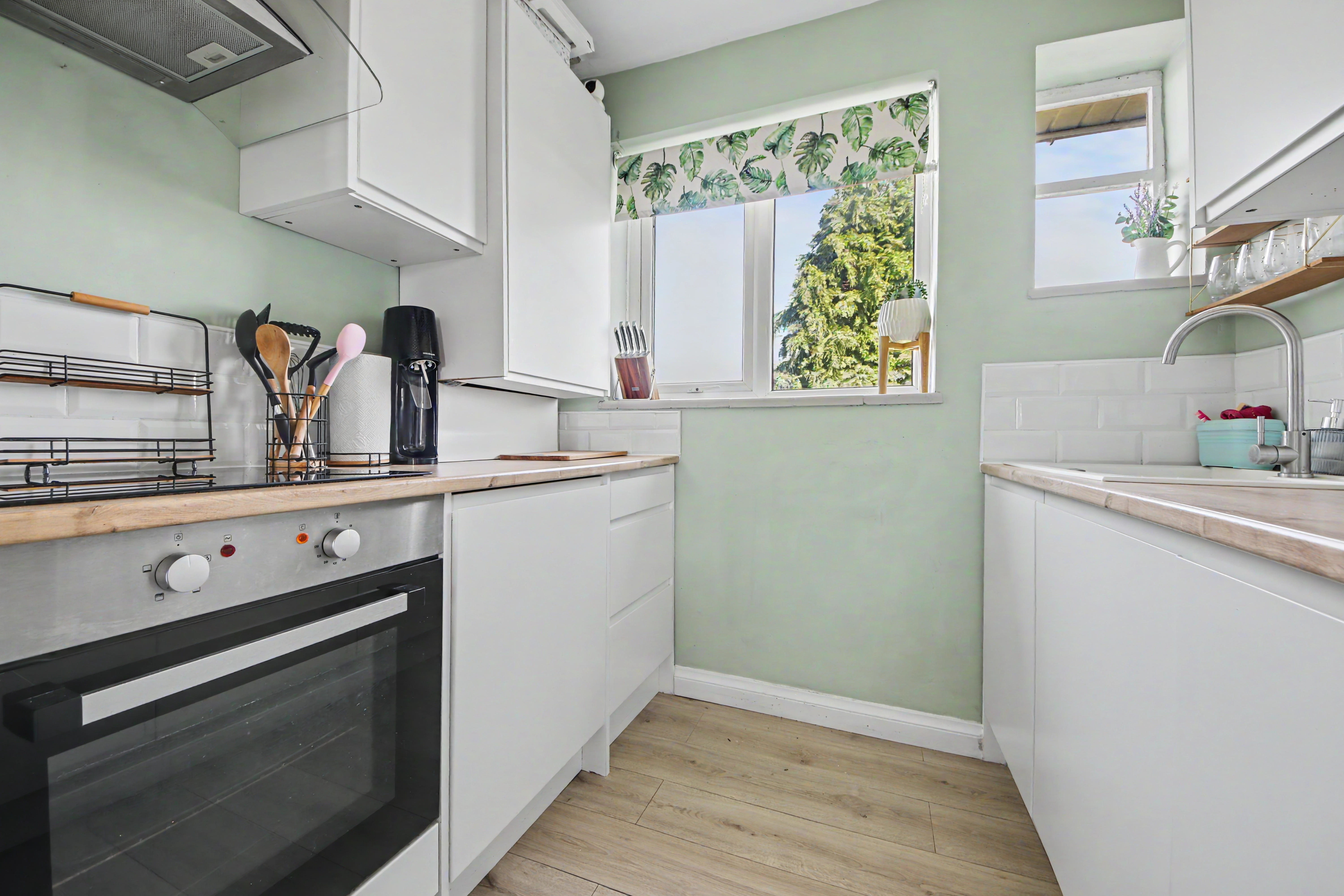 Summit Way, Midanbury, SO18, photo 3