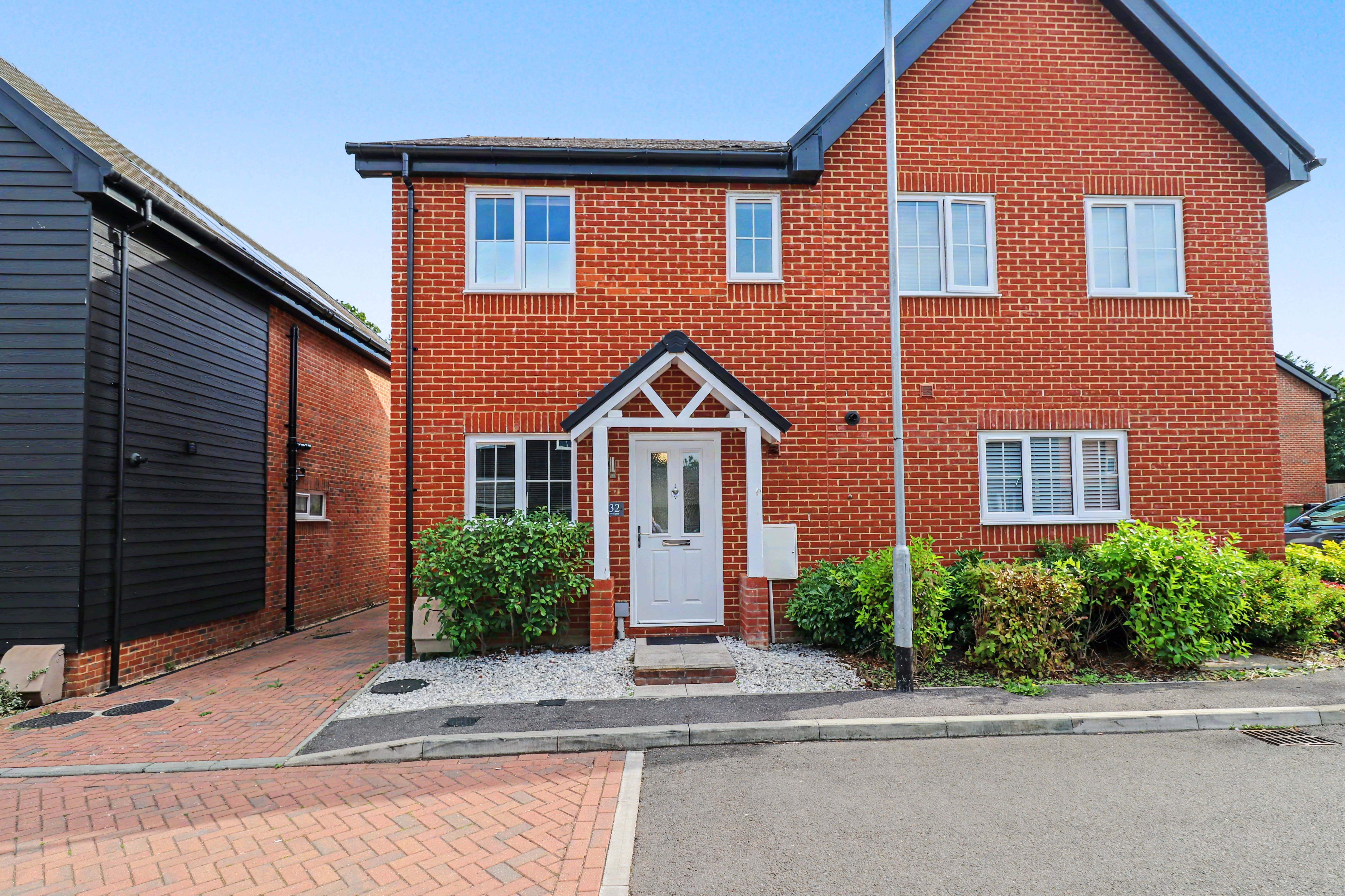 Mead Lane, Horton Heath, SO50