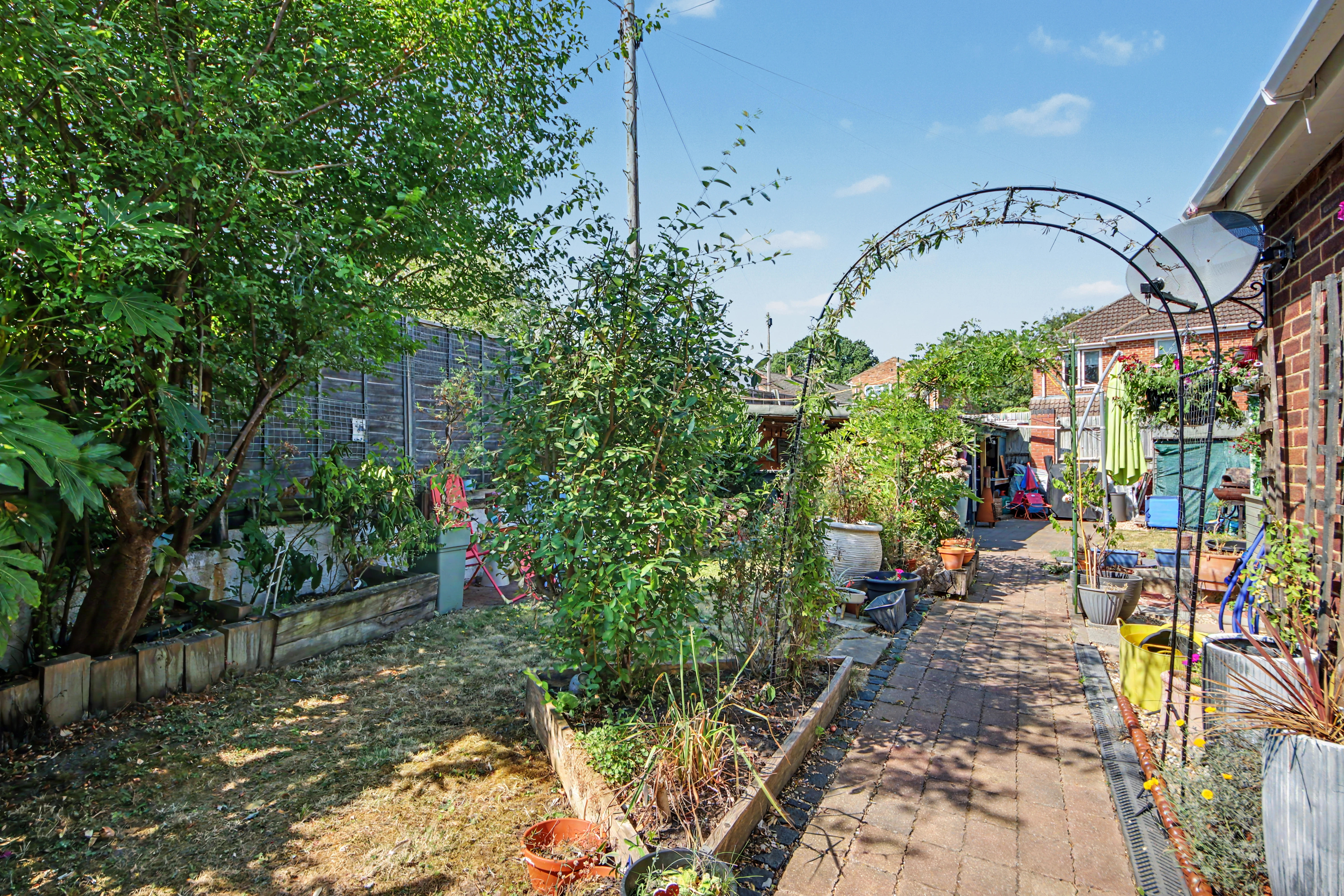 Manns Close, West End, SO18, photo 4