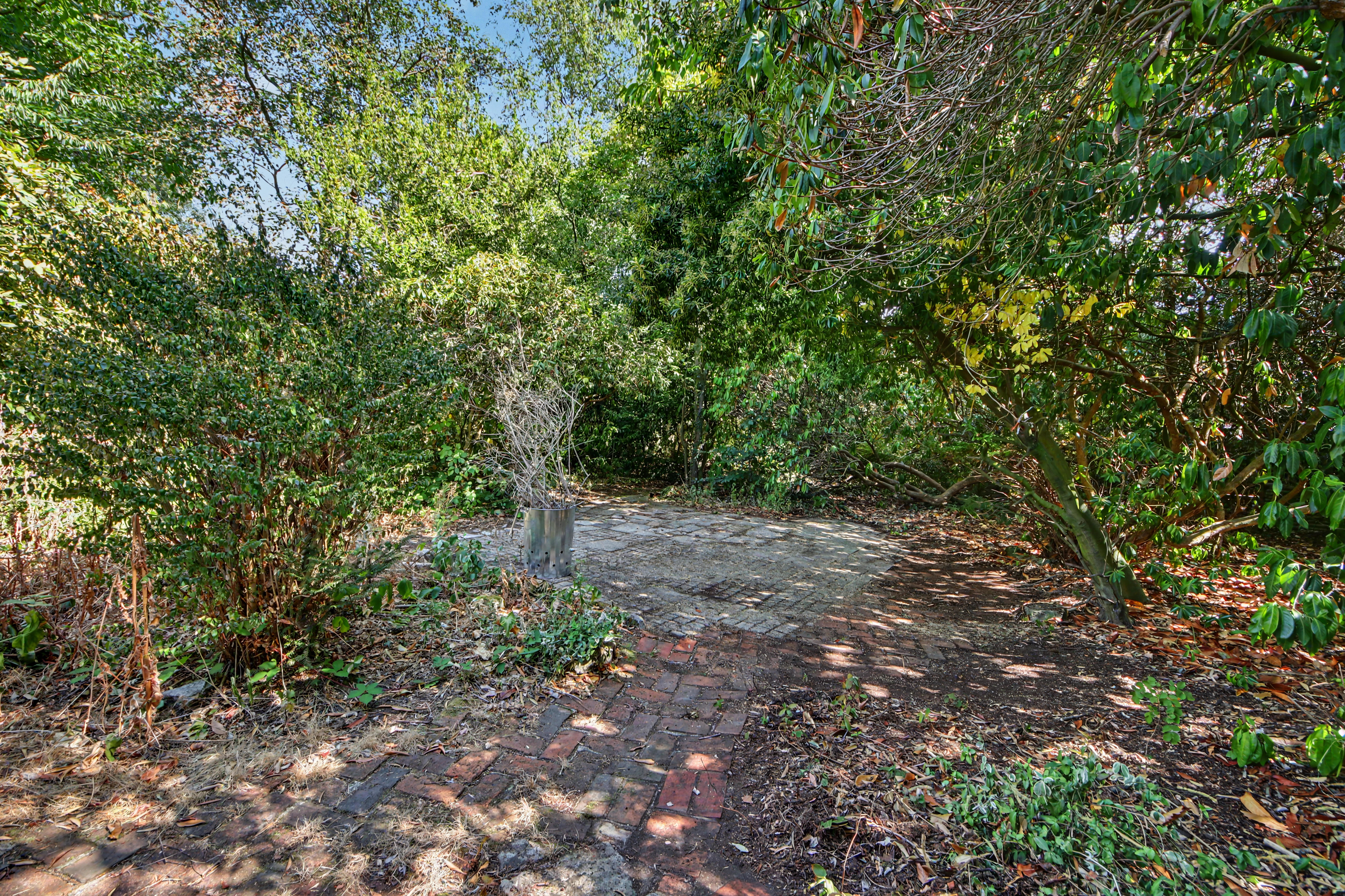 Kootenay Avenue, Thornhill, SO18, photo 15