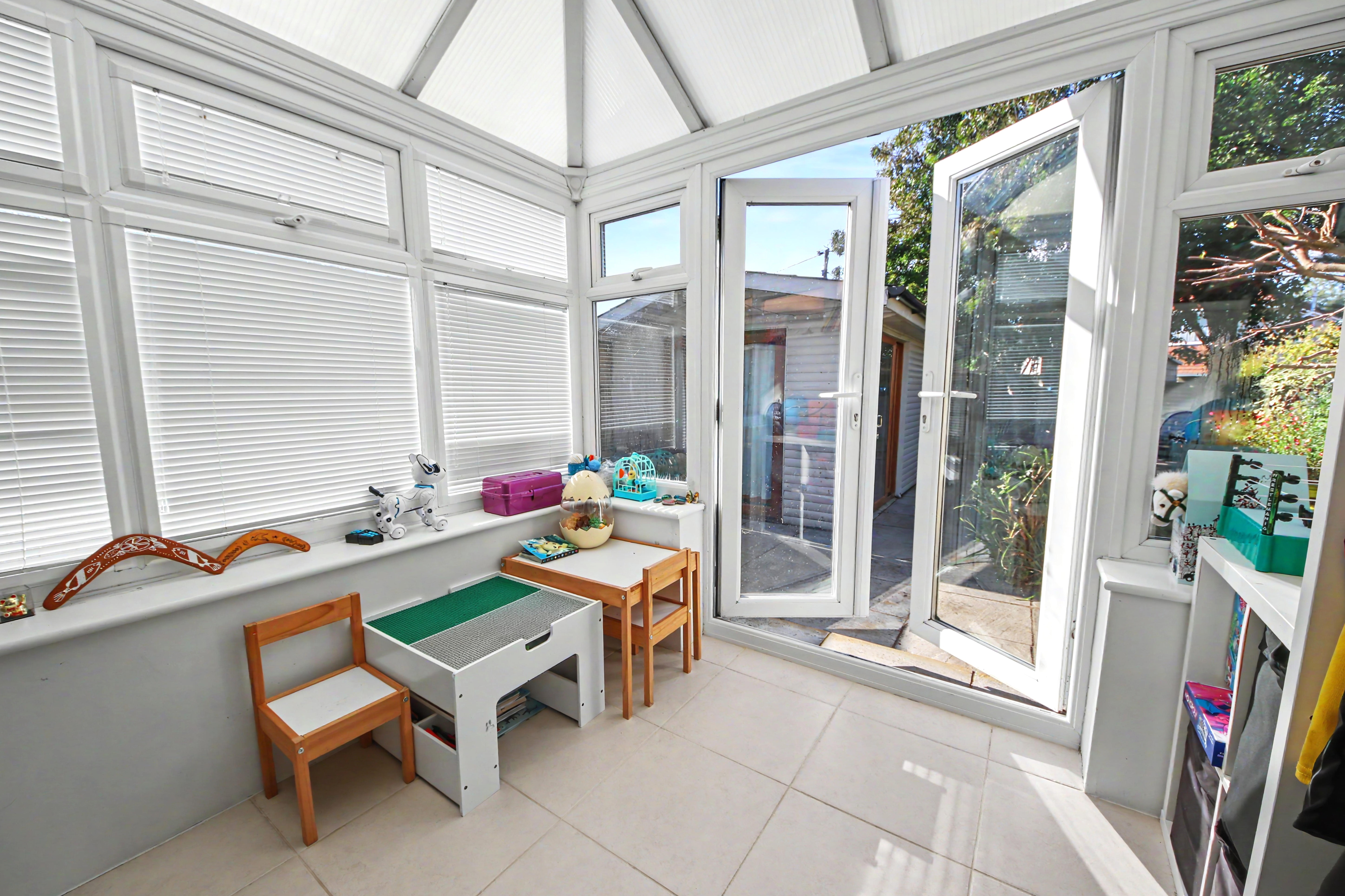 St. Johns Road, Hedge End, SO30, photo 7