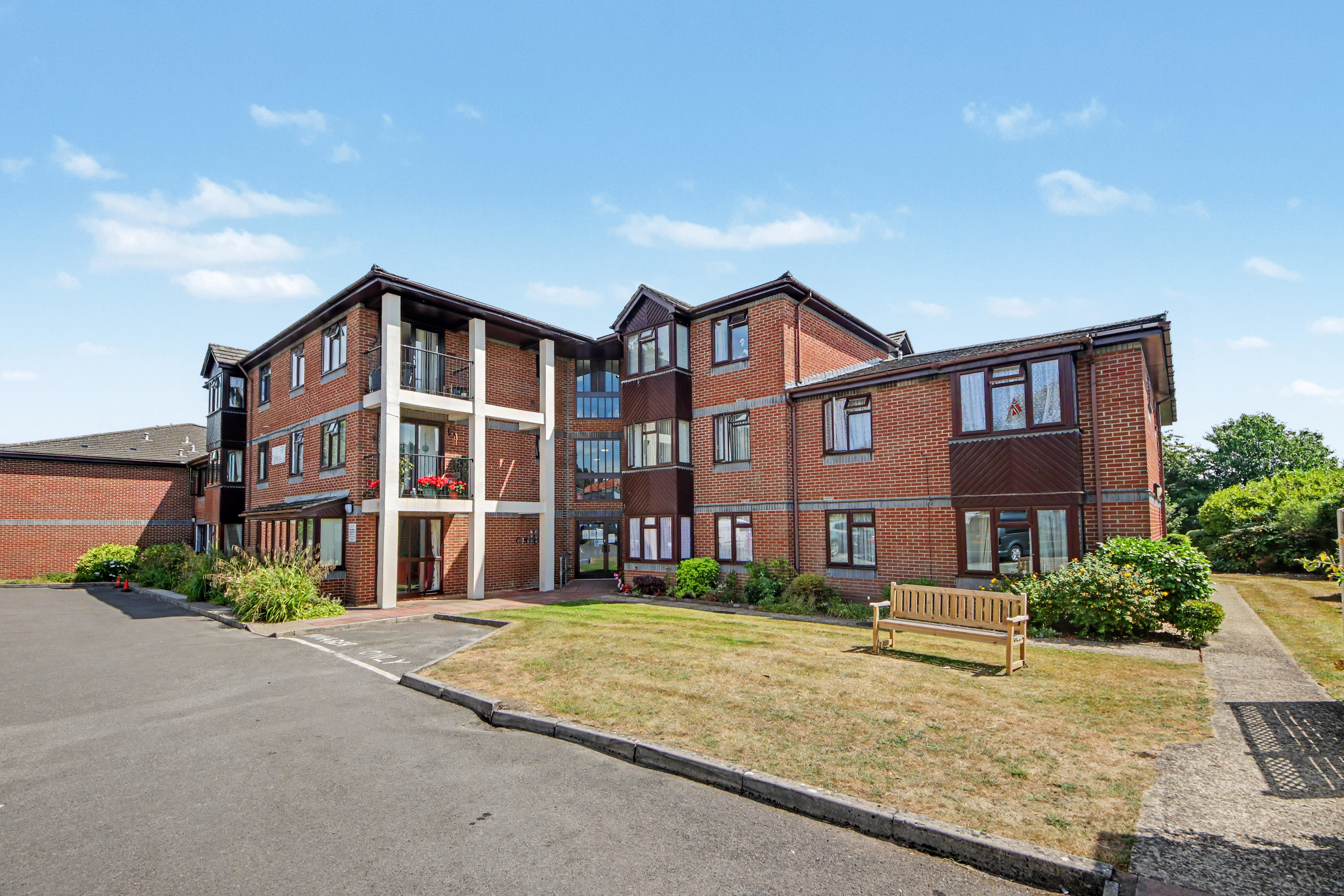 Thornhill Park Road, Thornhill, SO18