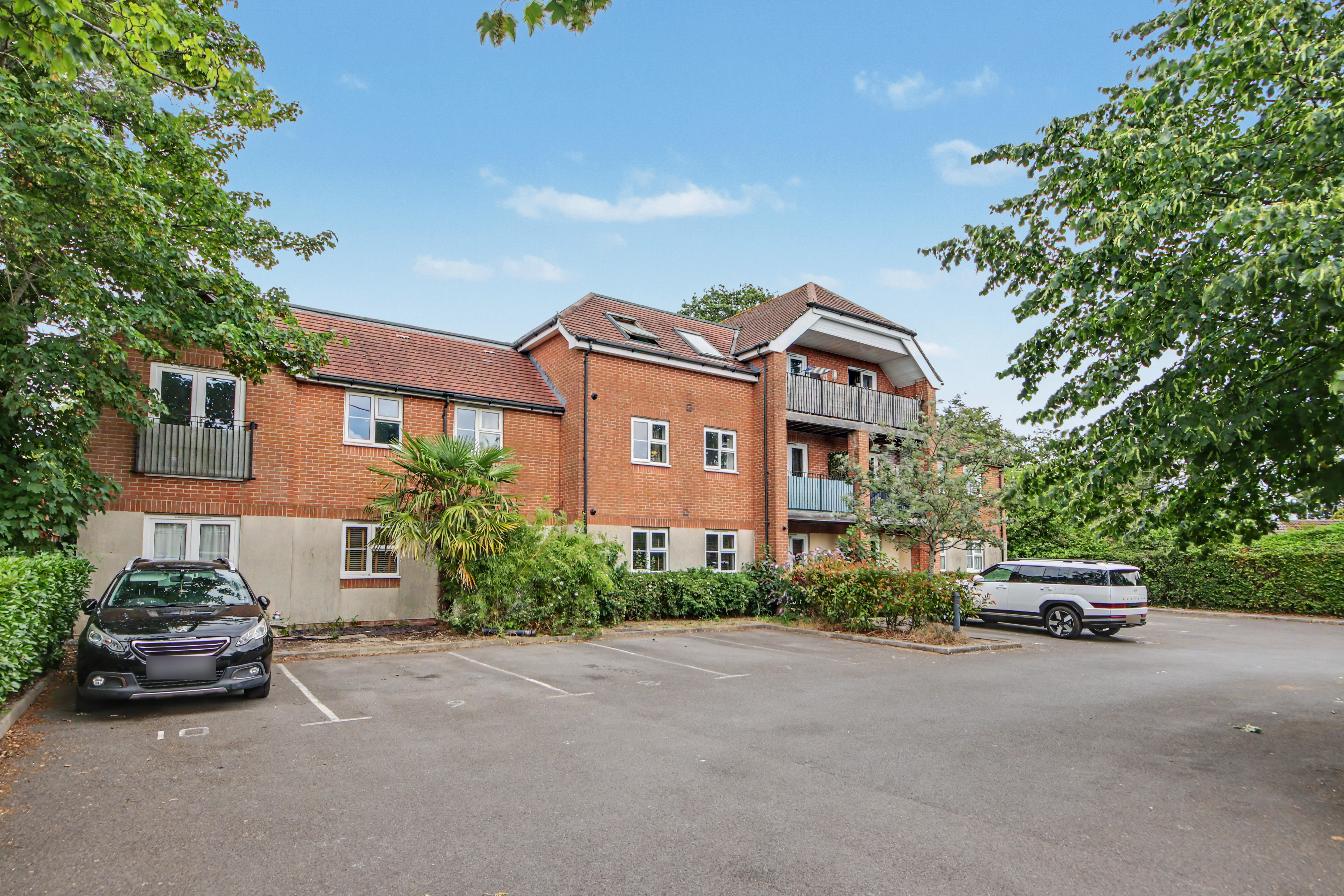 Thornhill Park Road, Southampton, SO18