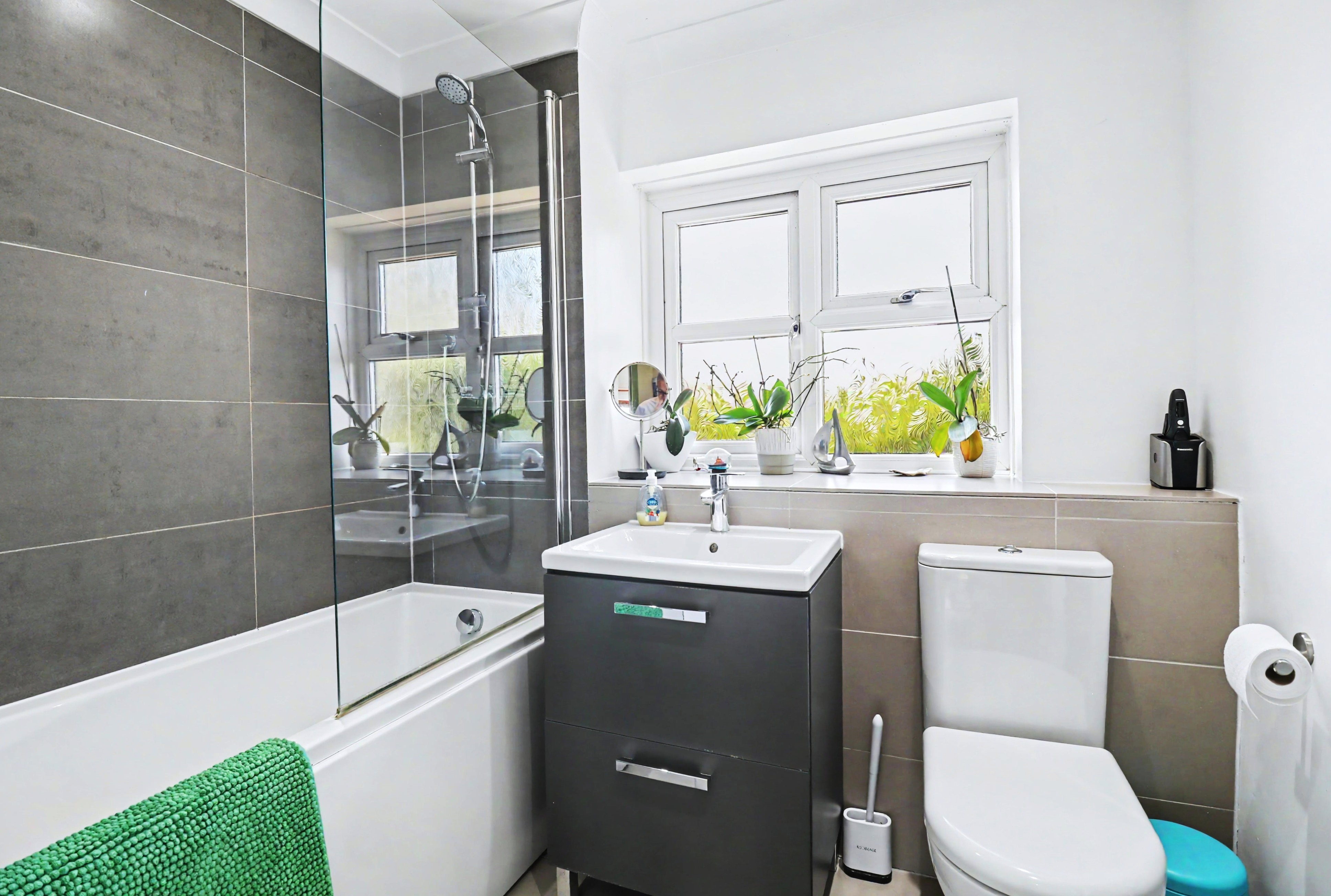 Satchell Lane, Hamble, SO31, photo 13