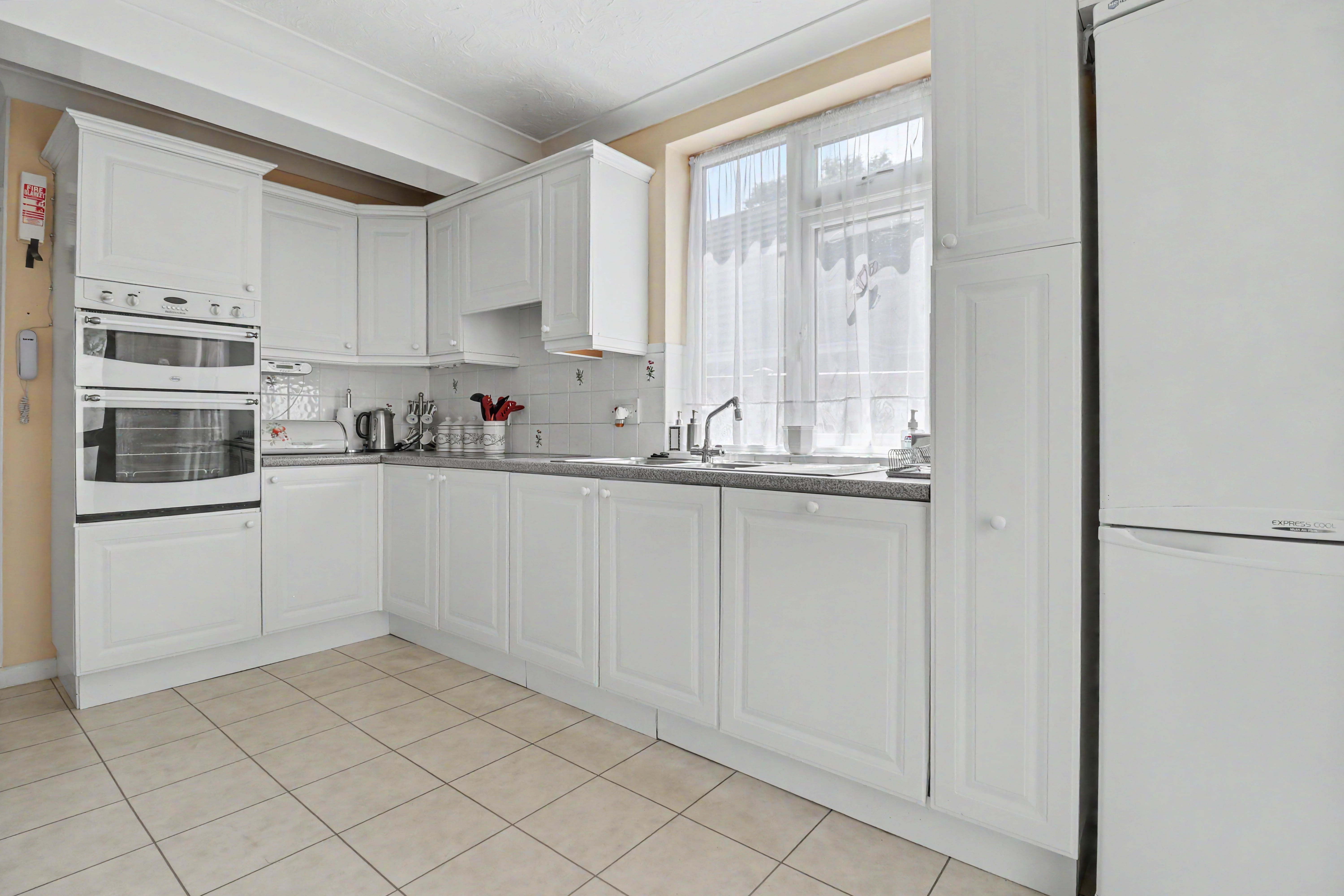 Botley Road, Horton Heath, SO50, photo 5