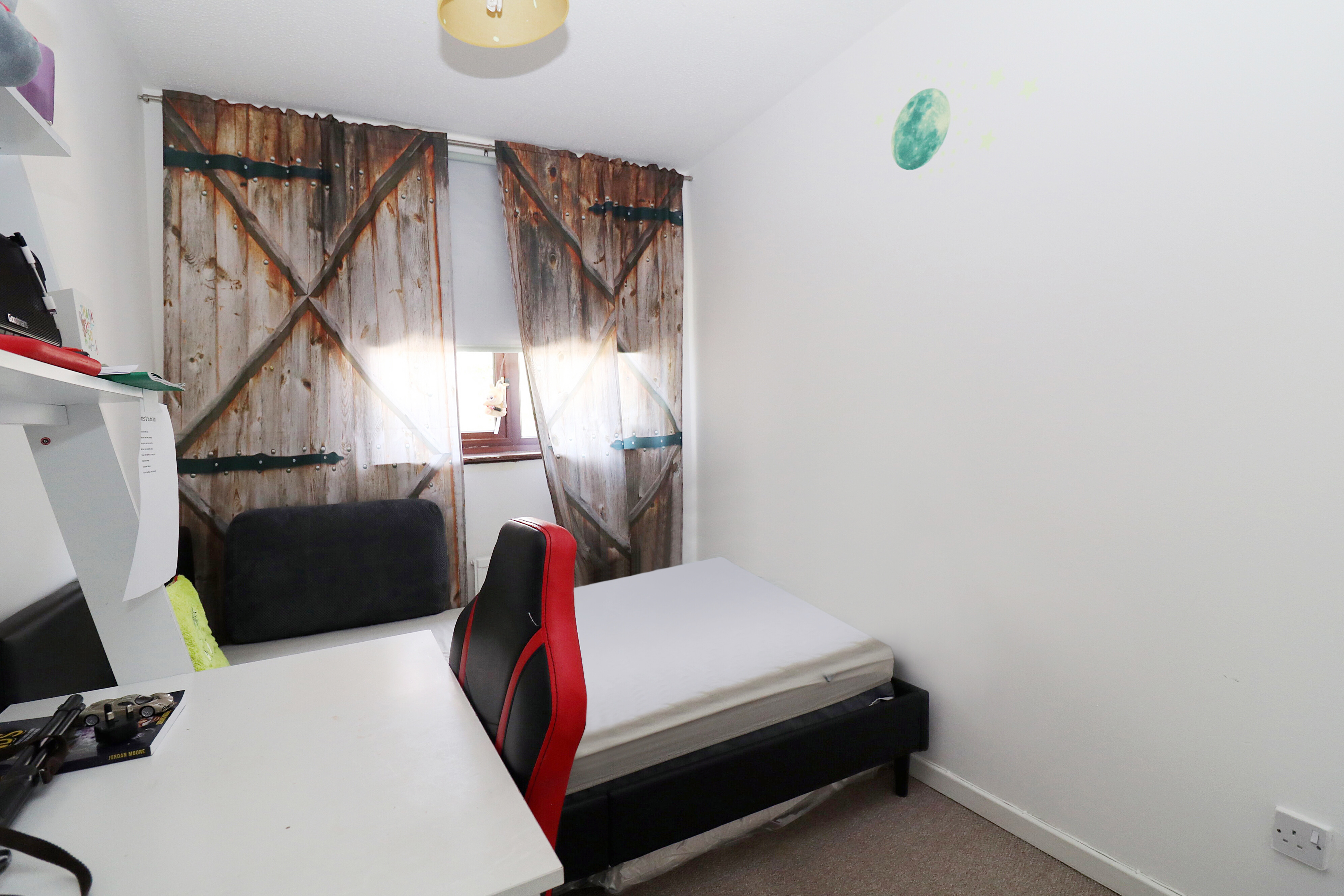 Centaury Gardens, Horton Heath, SO50, photo 8