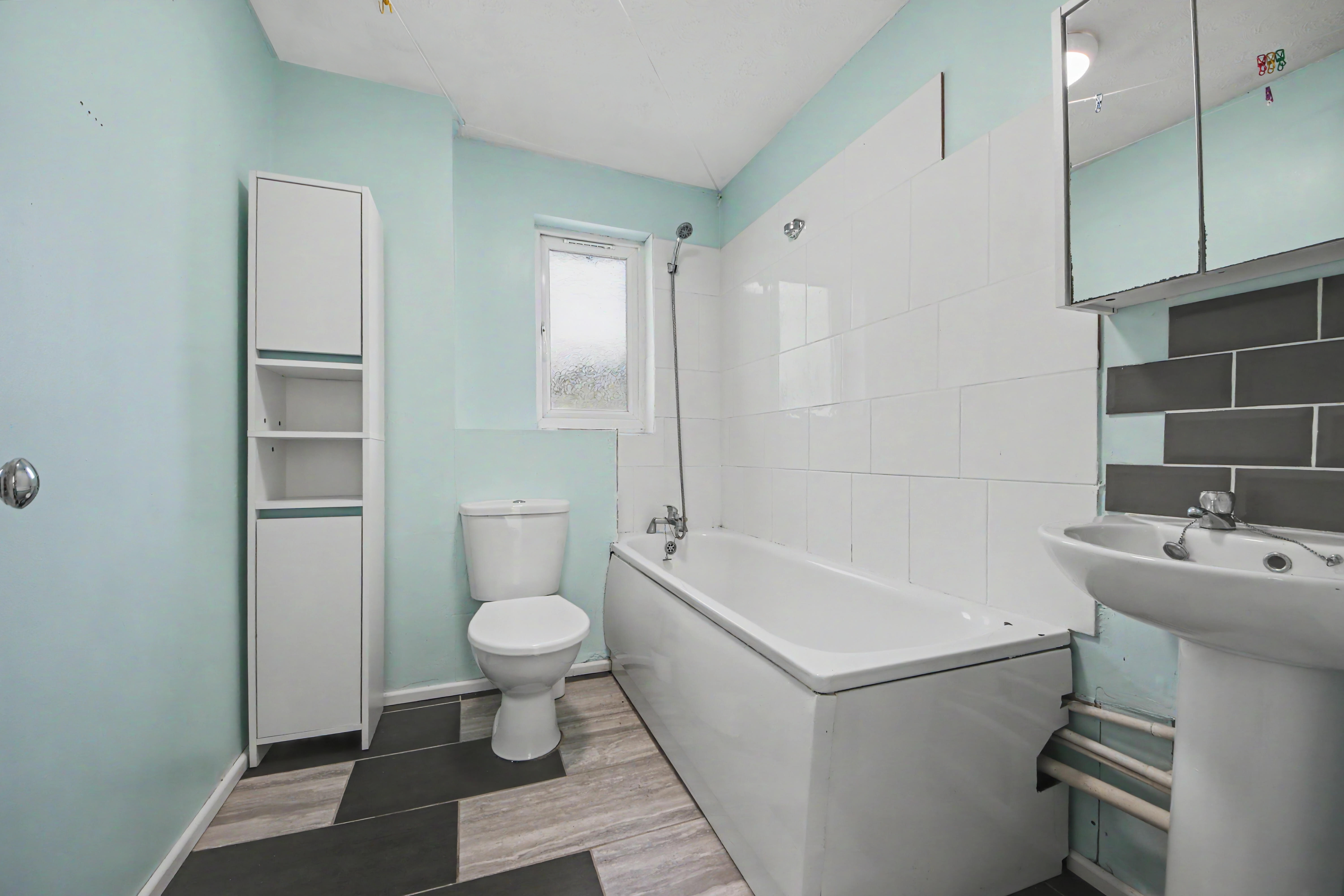 Torridge Gardens, West End, SO18, photo 3