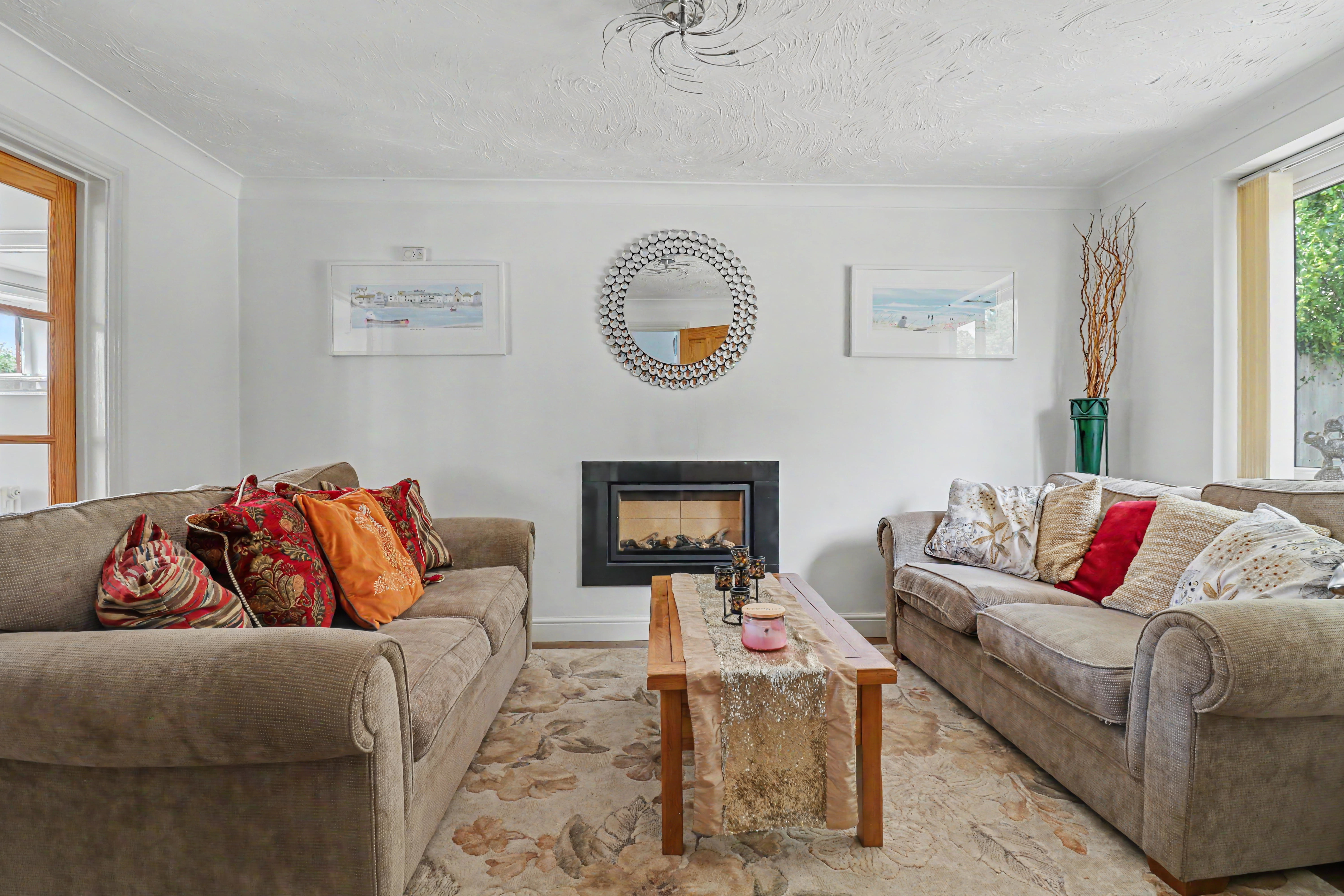 Knowle Lane, Horton Heath, SO50, photo 4