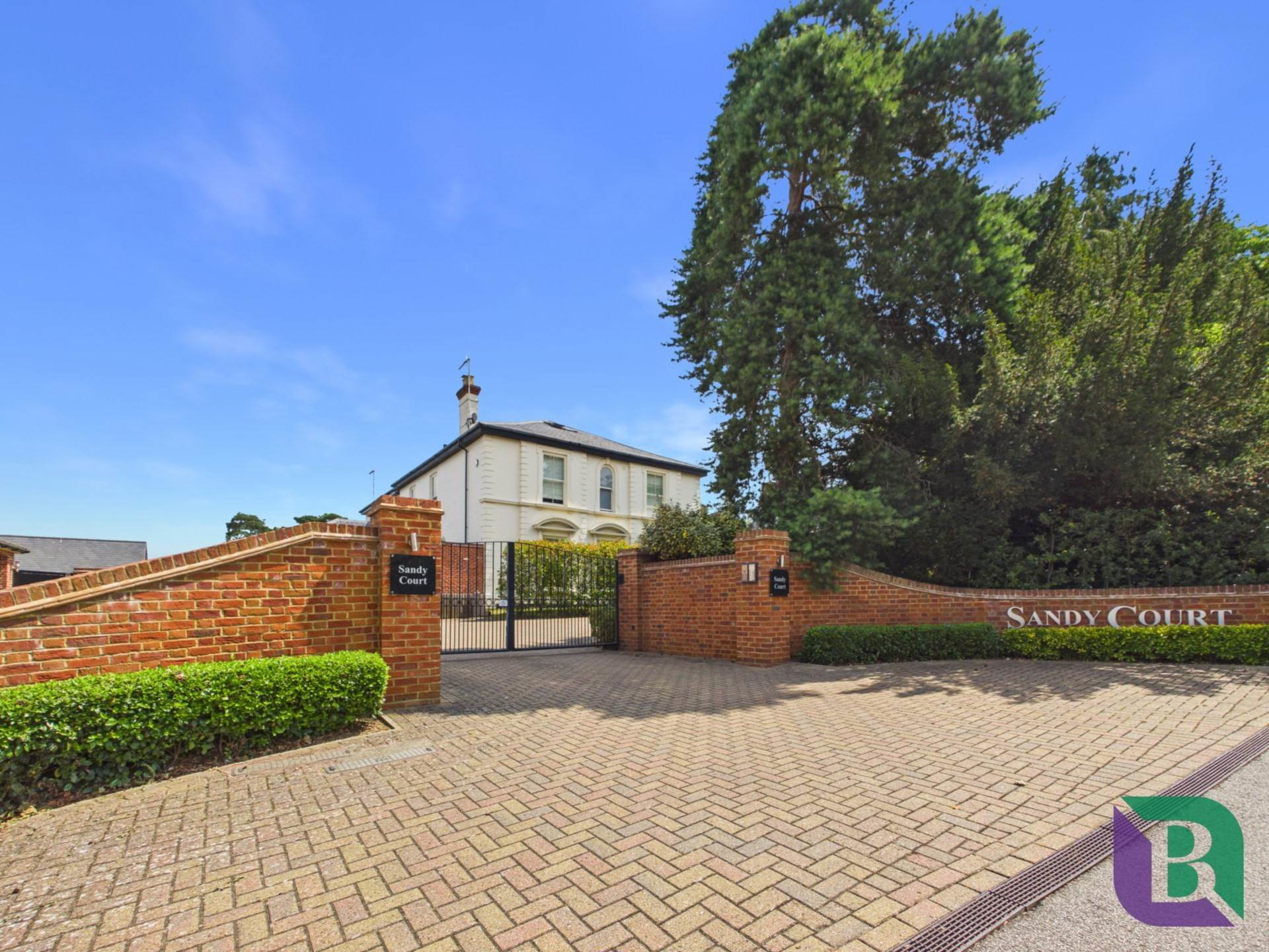 Sandy Court