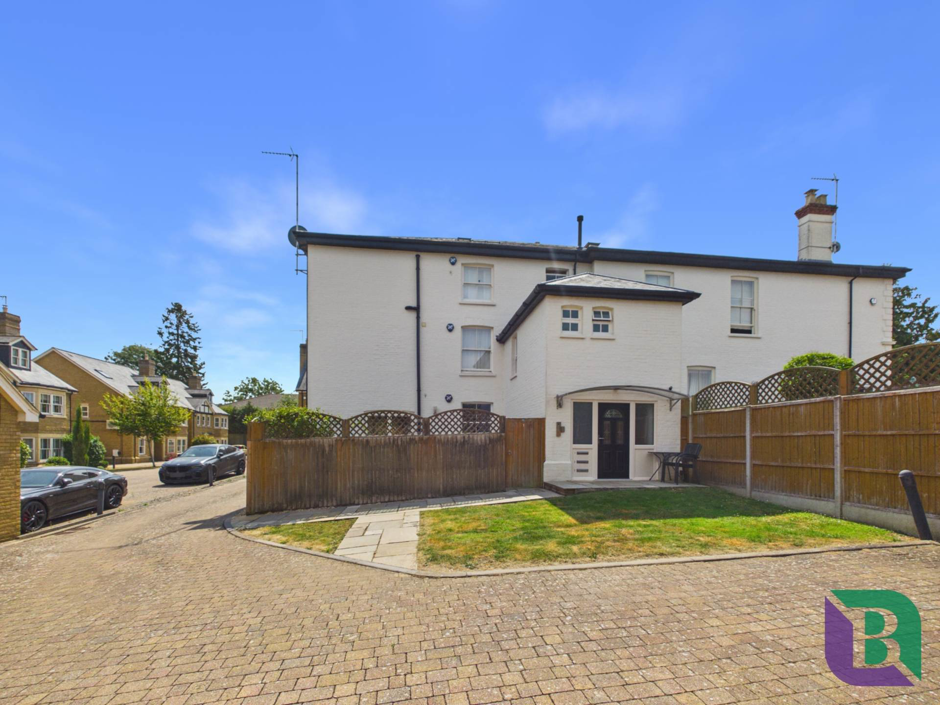 Sandy Court, Woburn Sands, photo 2