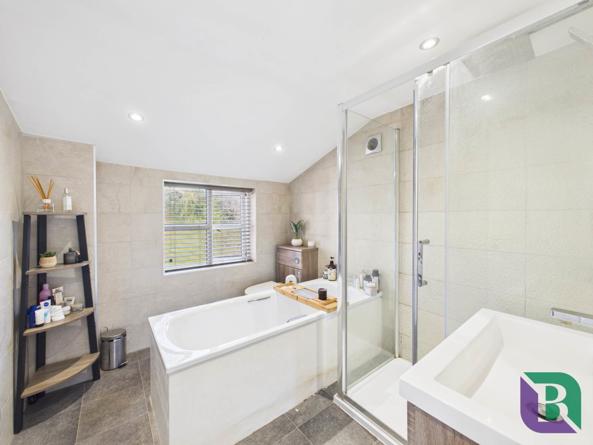 Russell Street, Woburn Sands, photo 17