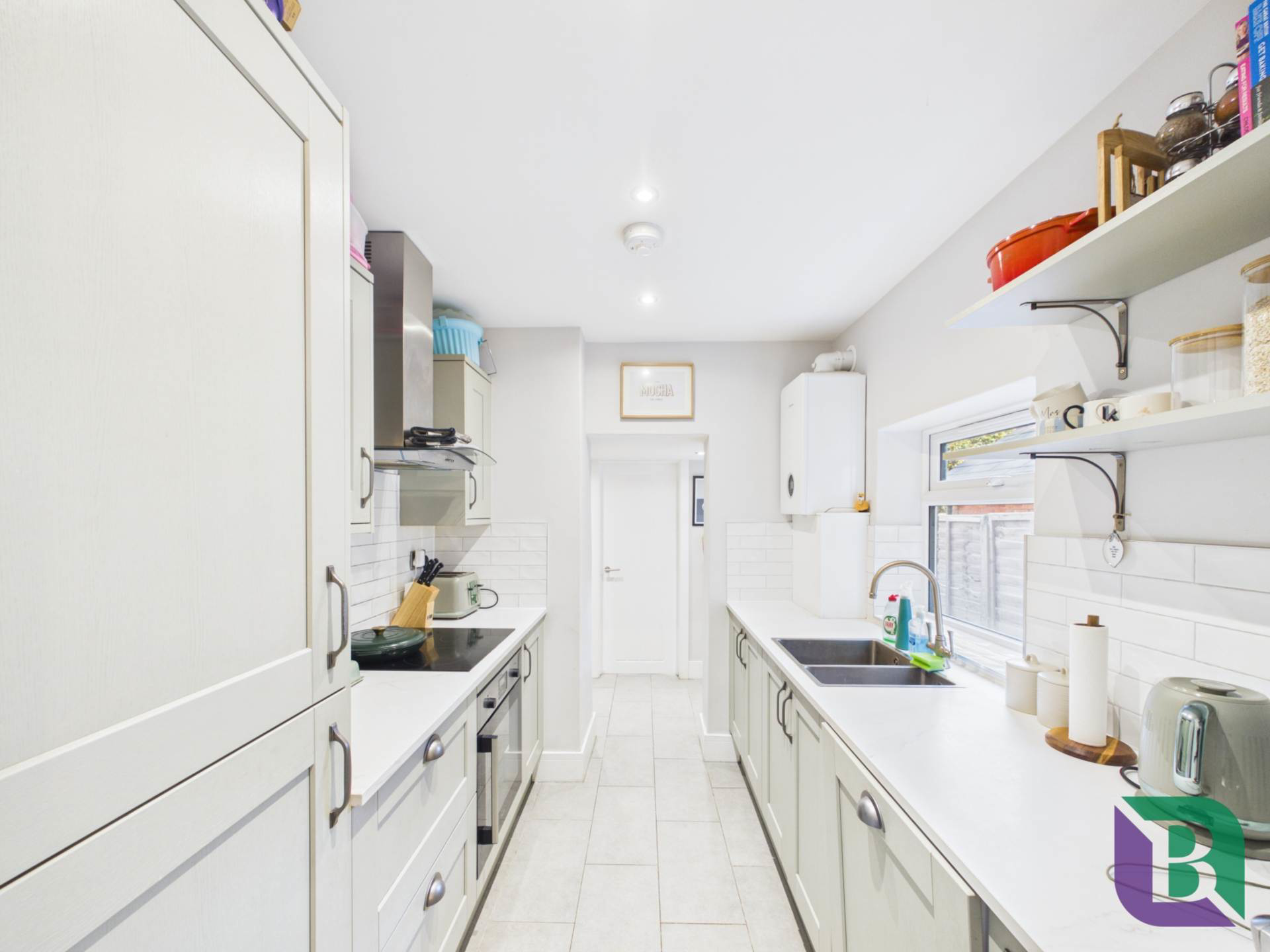 Russell Street, Woburn Sands, photo 4