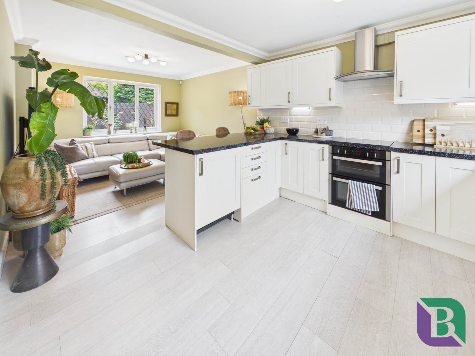 Chantry Close, Woburn Sands, photo 2