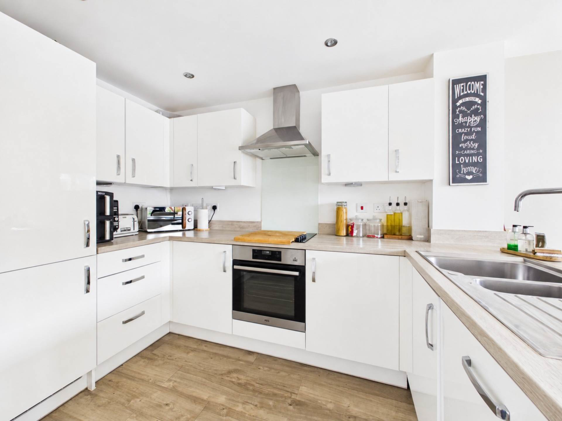 Kitchener Drive, Eaton Leys, photo 5