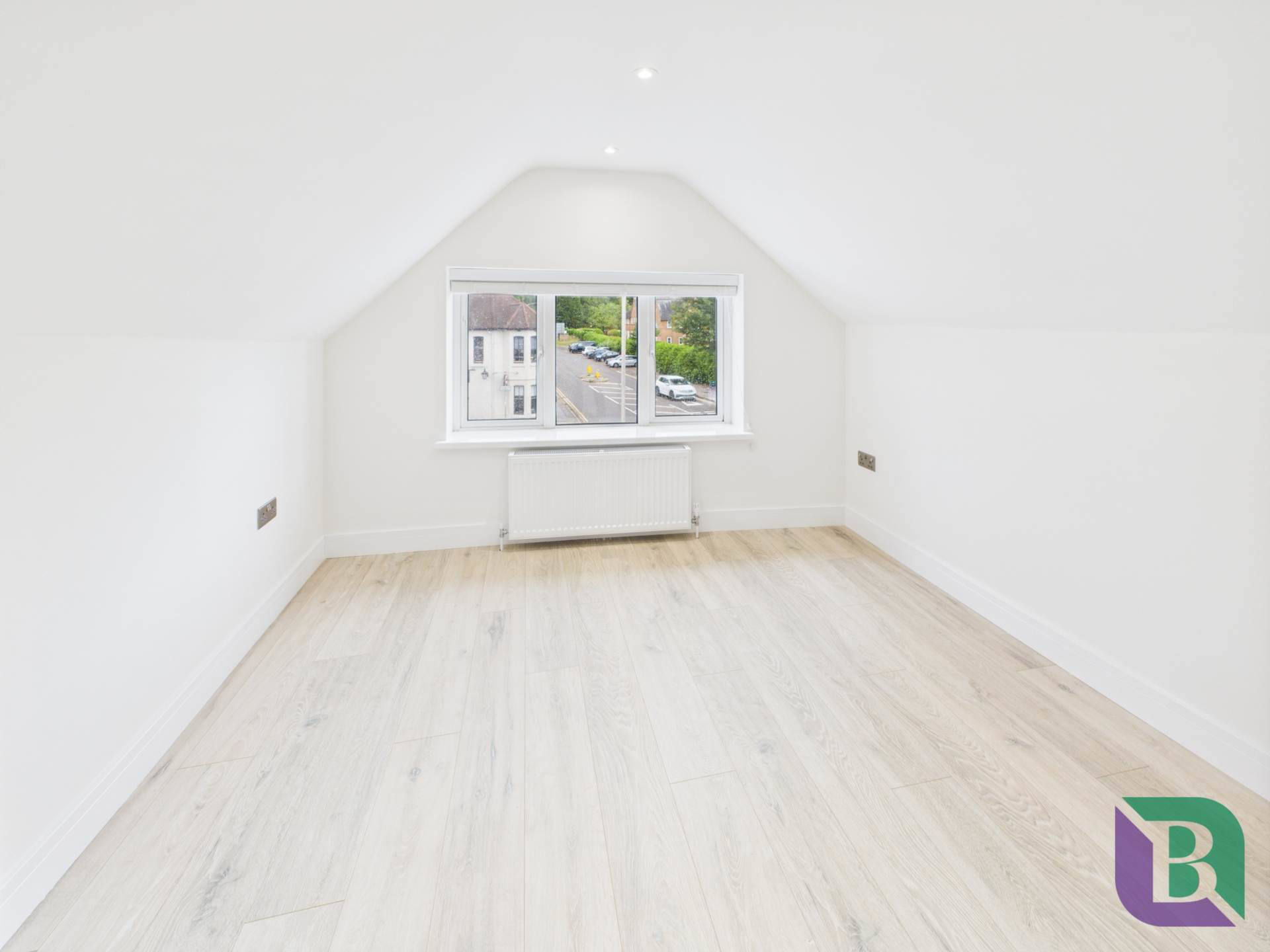 High Street, Woburn Sands, photo 14