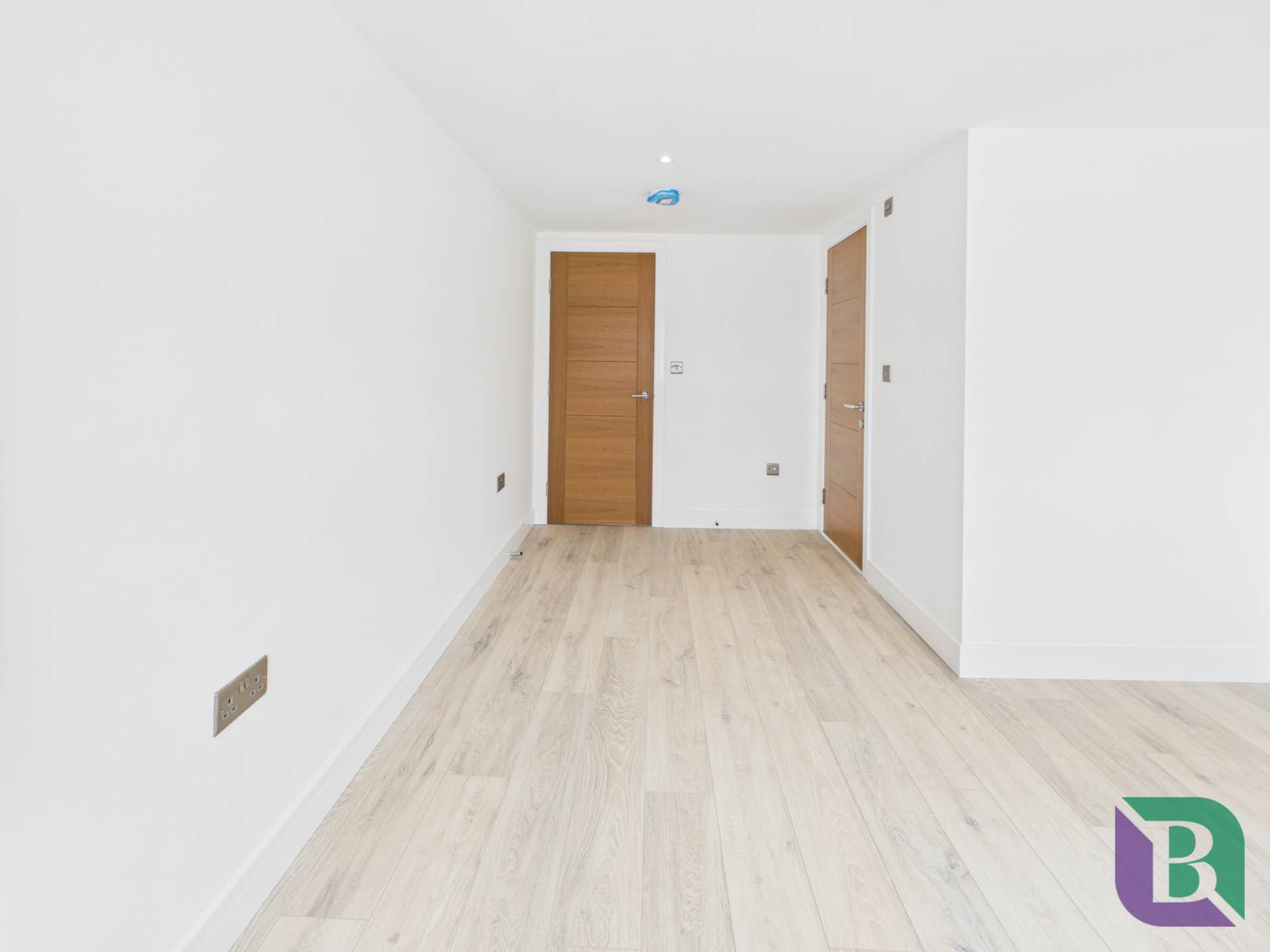 High Street, Woburn Sands, photo 9