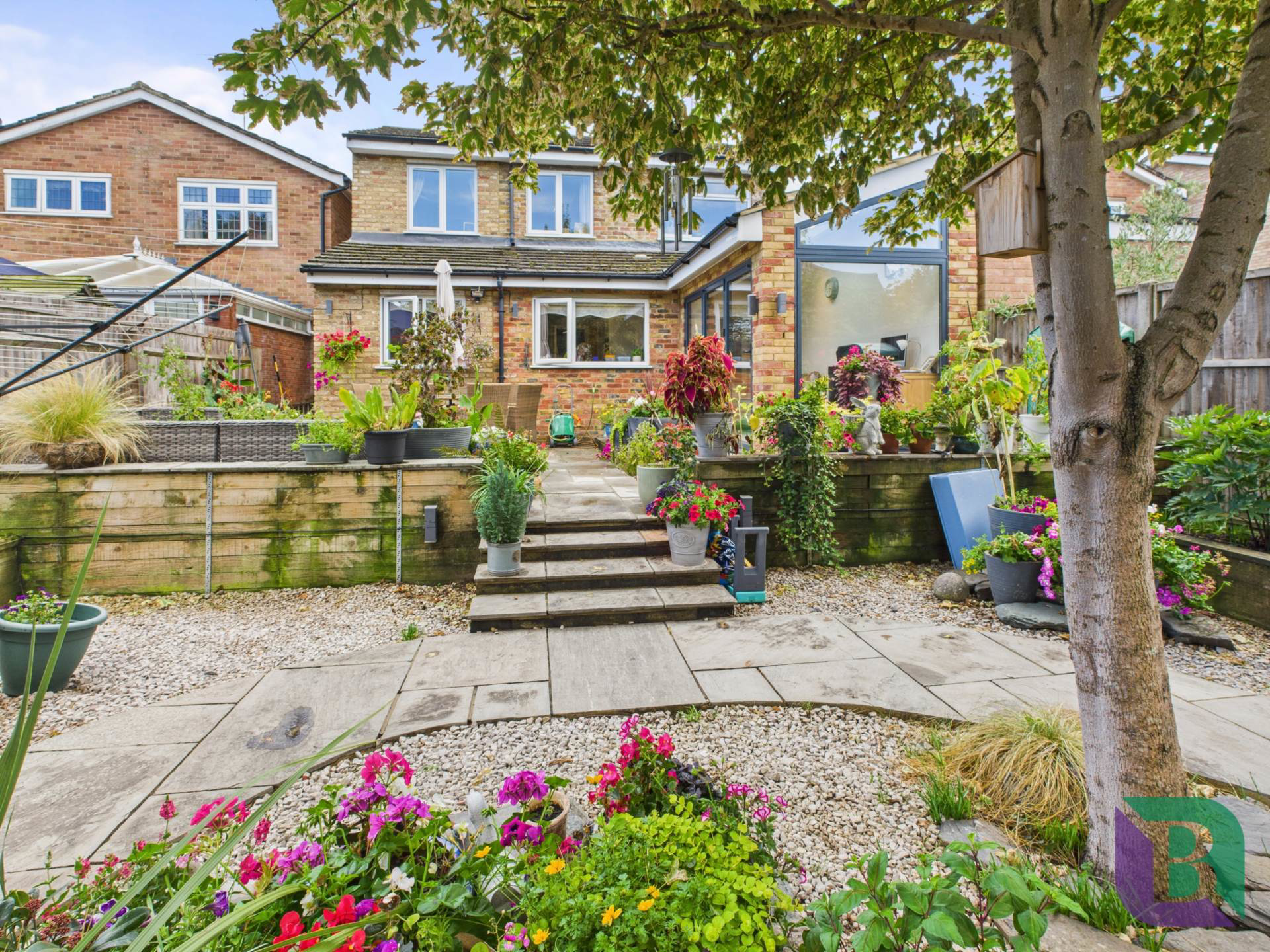 Vicarage Street, Woburn Sands, photo 3
