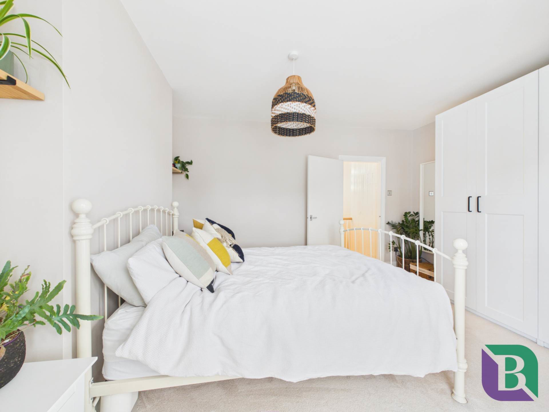 Russell Street, Woburn Sands, photo 11
