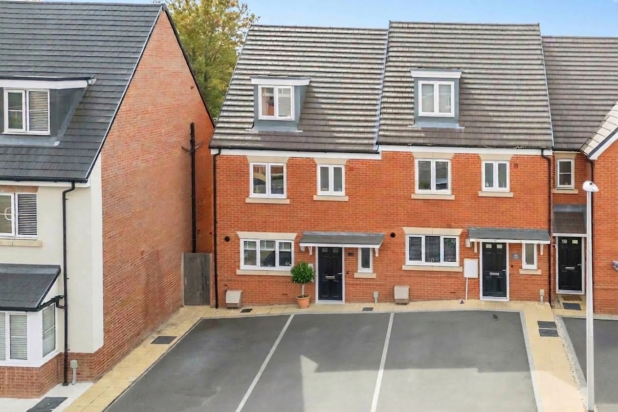 Garrett Drive, Shinfield, RG2