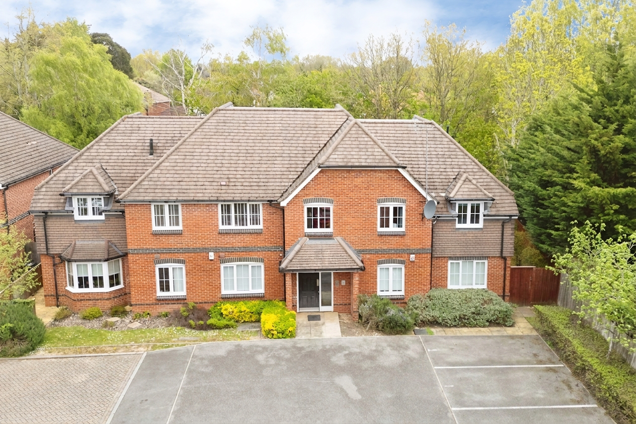 Mays Close, Earley, RG6