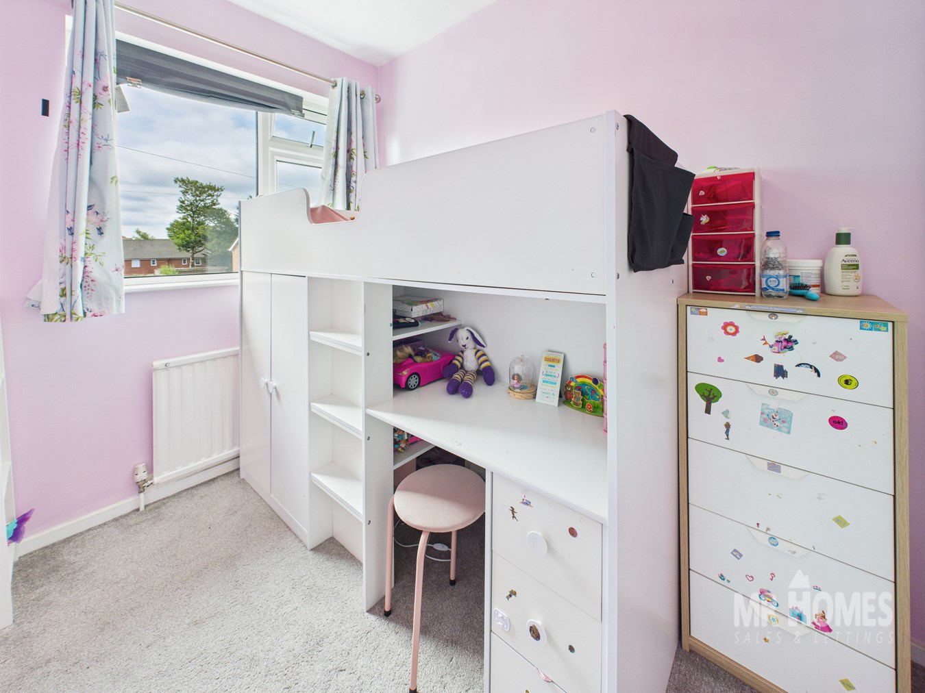 Philip Close, Heath, Cardiff, CF14, photo 13
