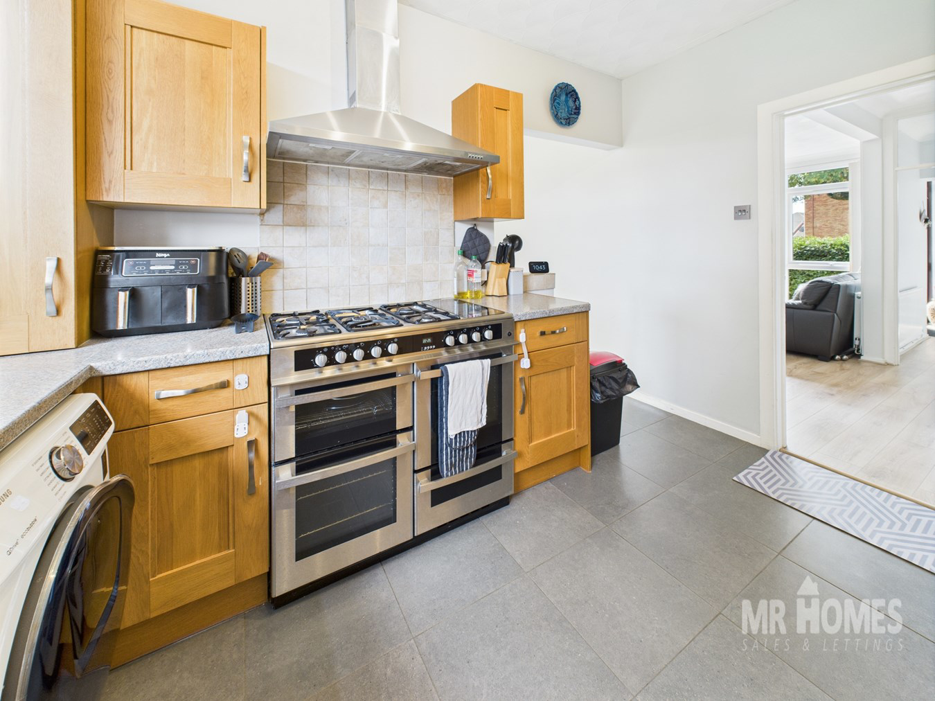 Philip Close, Heath, Cardiff, CF14, photo 28