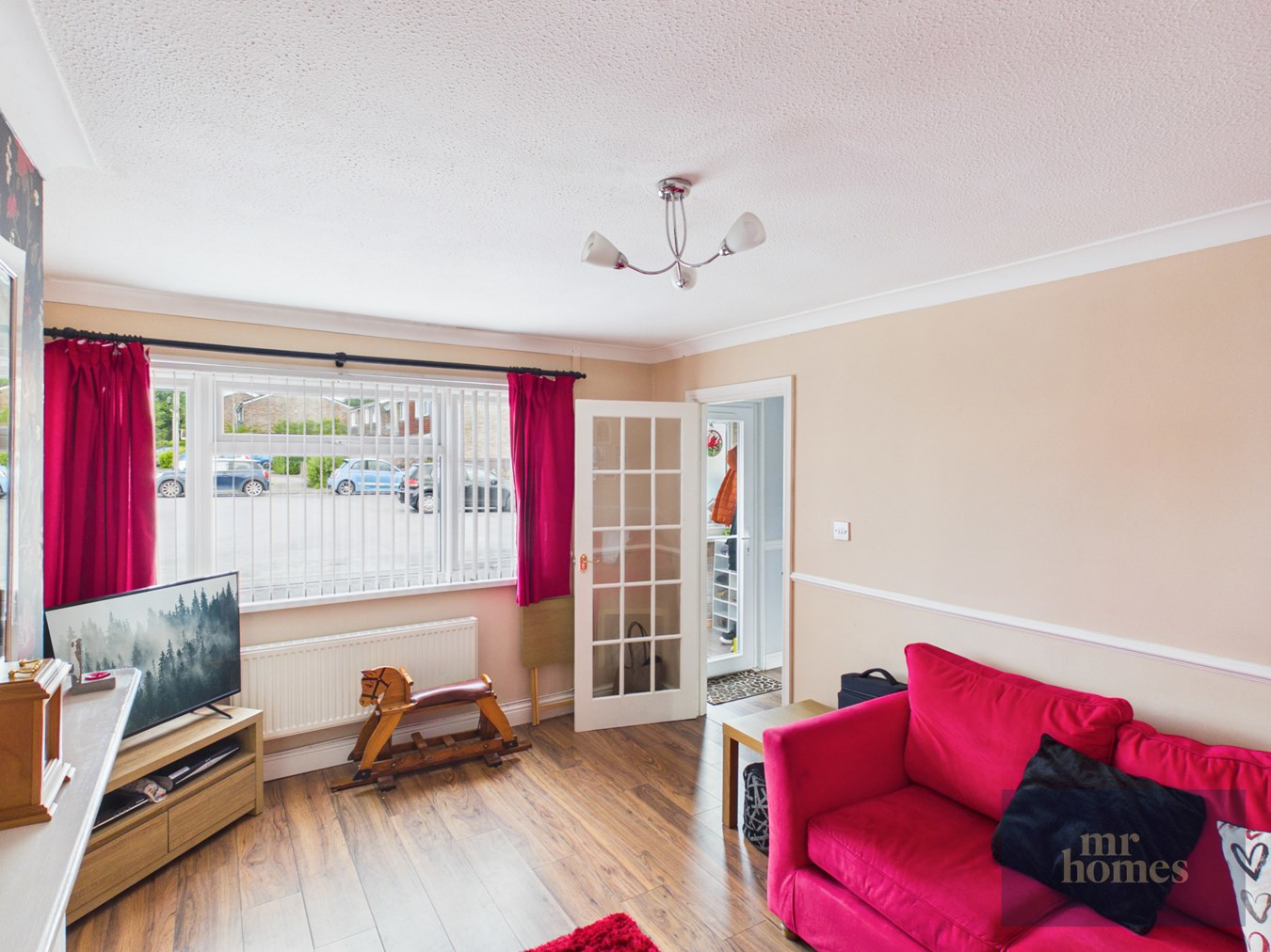 Sir Stafford Close, Caerphilly, CF83, photo 2