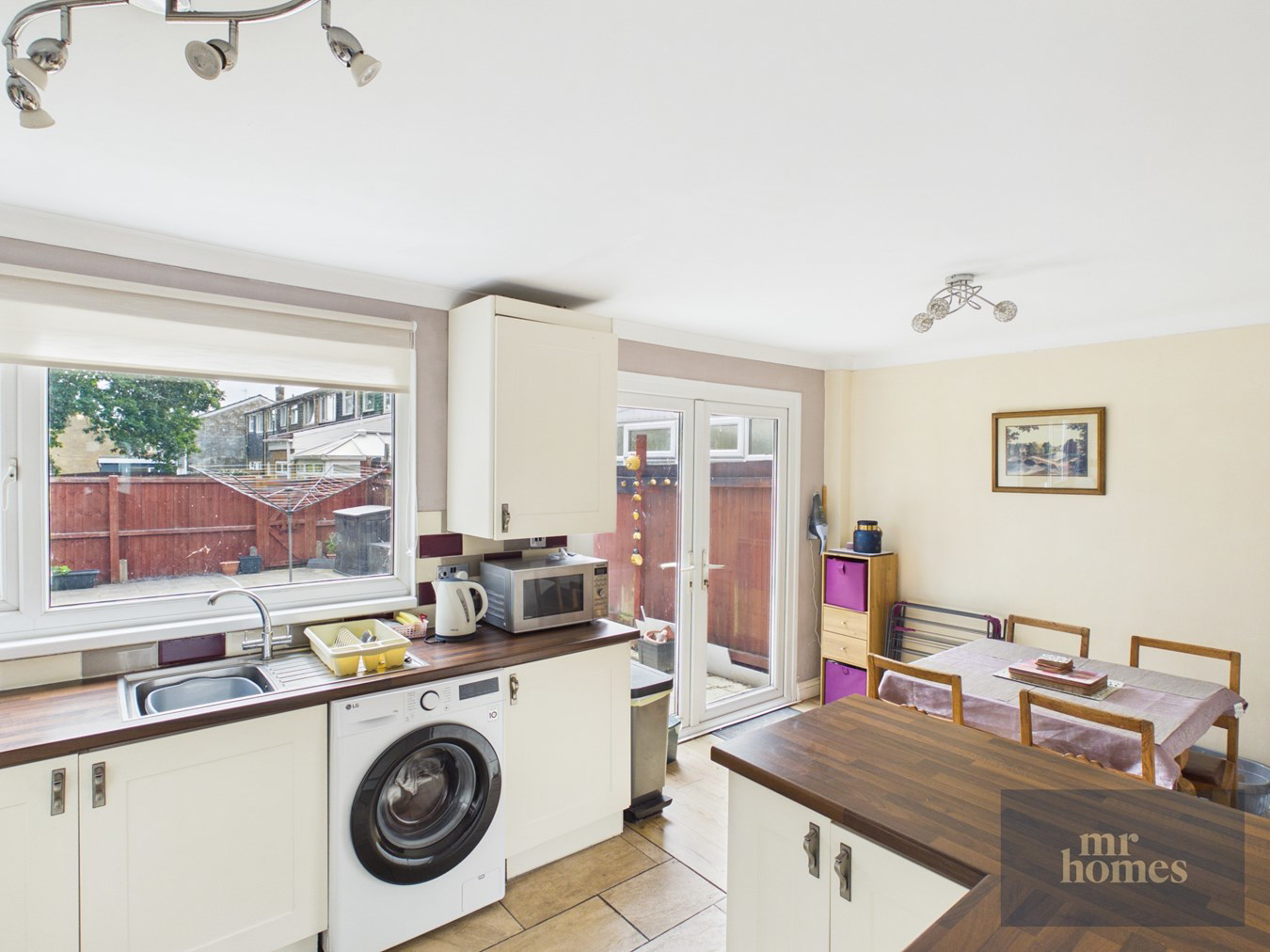 Sir Stafford Close, Caerphilly, CF83, photo 5