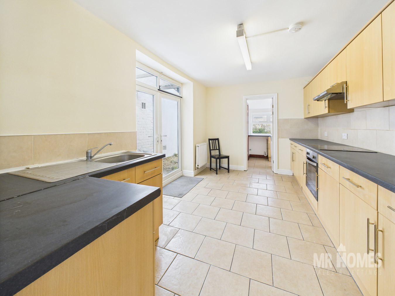 Bromsgrove Street, Grangetown, Cardiff, CF11, photo 3