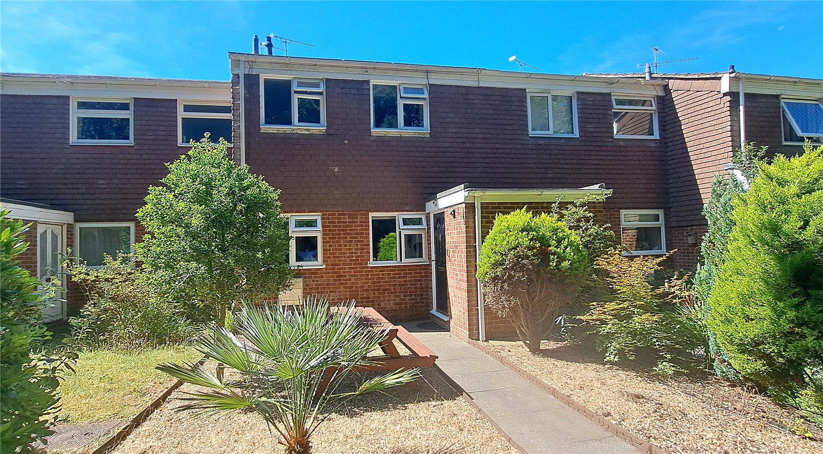 Pinewood Park, Farnborough, Hampshire, GU14