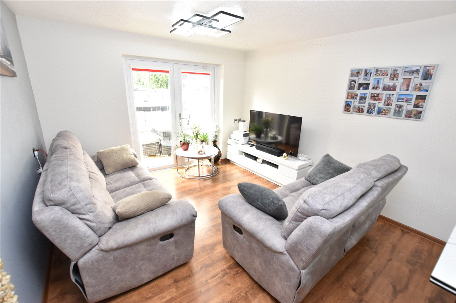 Brookhouse Road, Farnborough, Hampshire, GU14, photo 2
