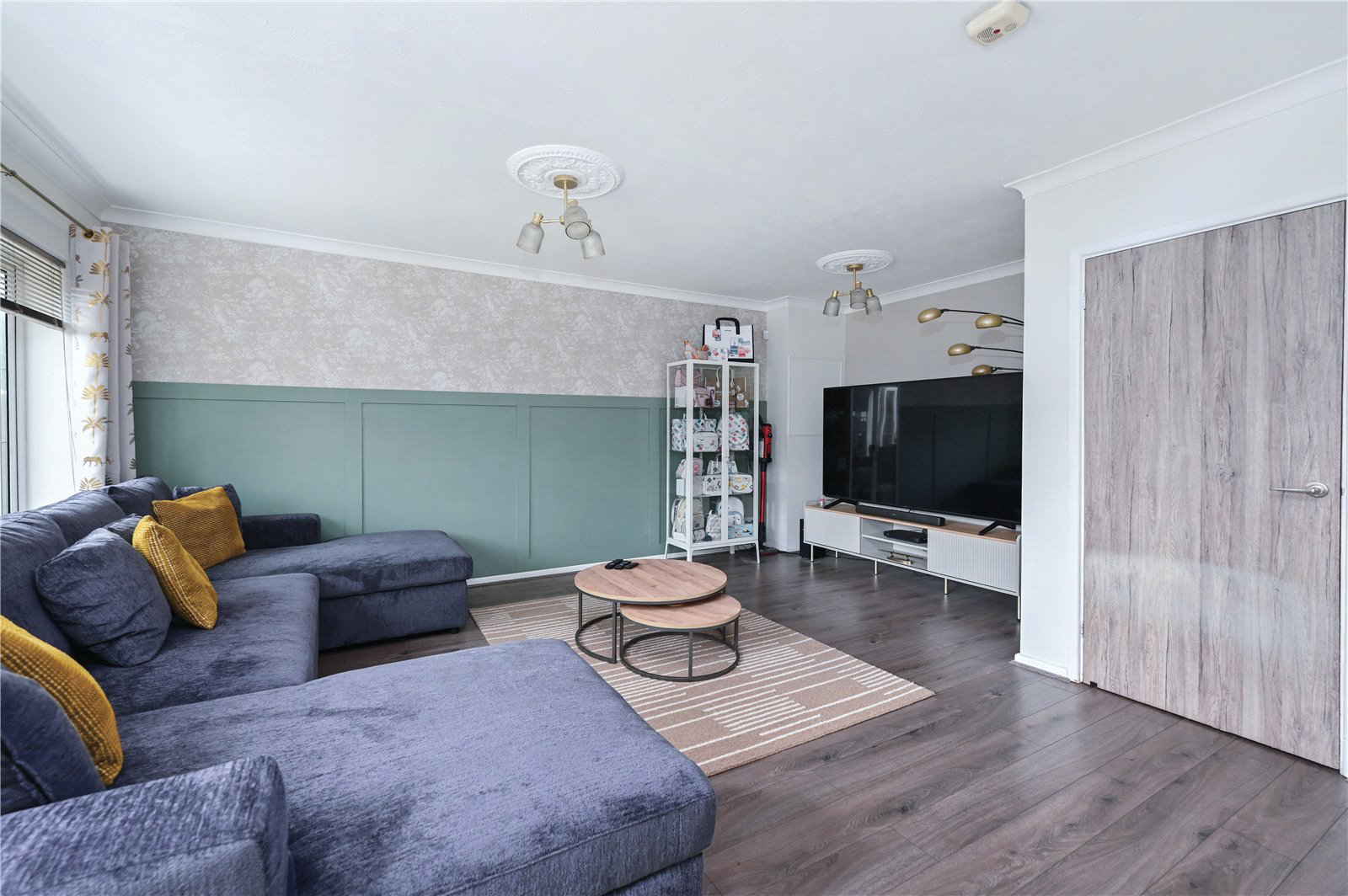Ash Lodge Drive, Ash, Guildford, Surrey, GU12, photo 2