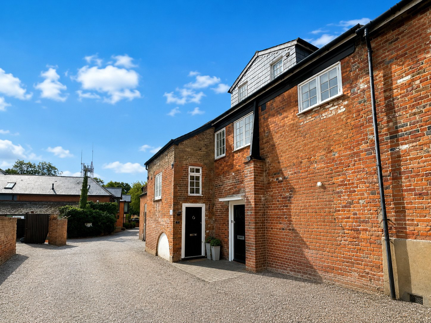 Brew House Lane, Hartley Wintney, Hook, RG27