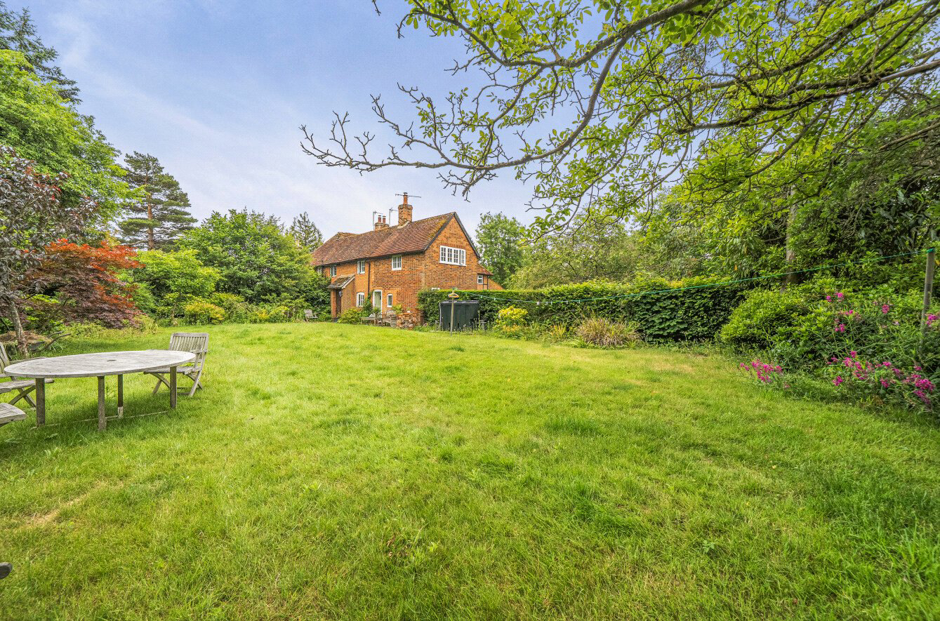 The Street, Rotherwick, Hook, Hampshire, RG27, photo 2