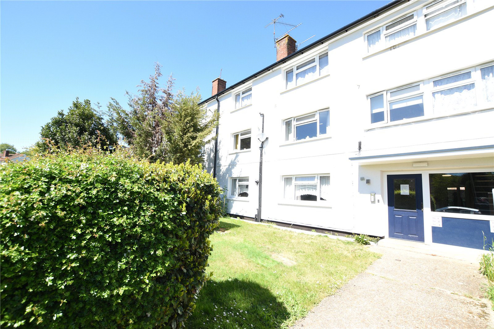 Perring Avenue, Farnborough, Hampshire, GU14