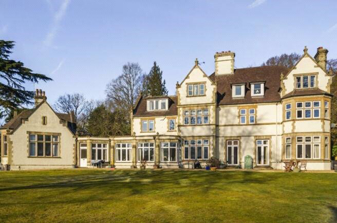 Clarewood Drive, Camberley, Surrey, GU15