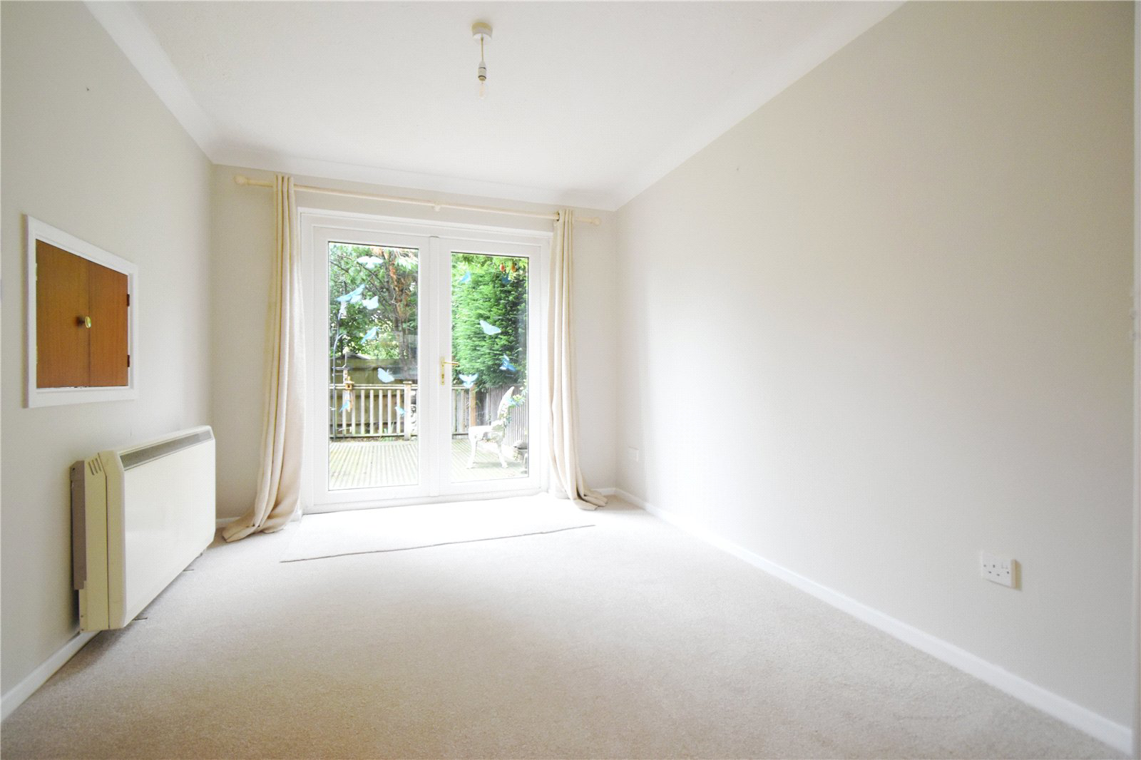 Mill Close, Sherfield-on-Loddon, Hook, Hampshire, RG27, photo 6