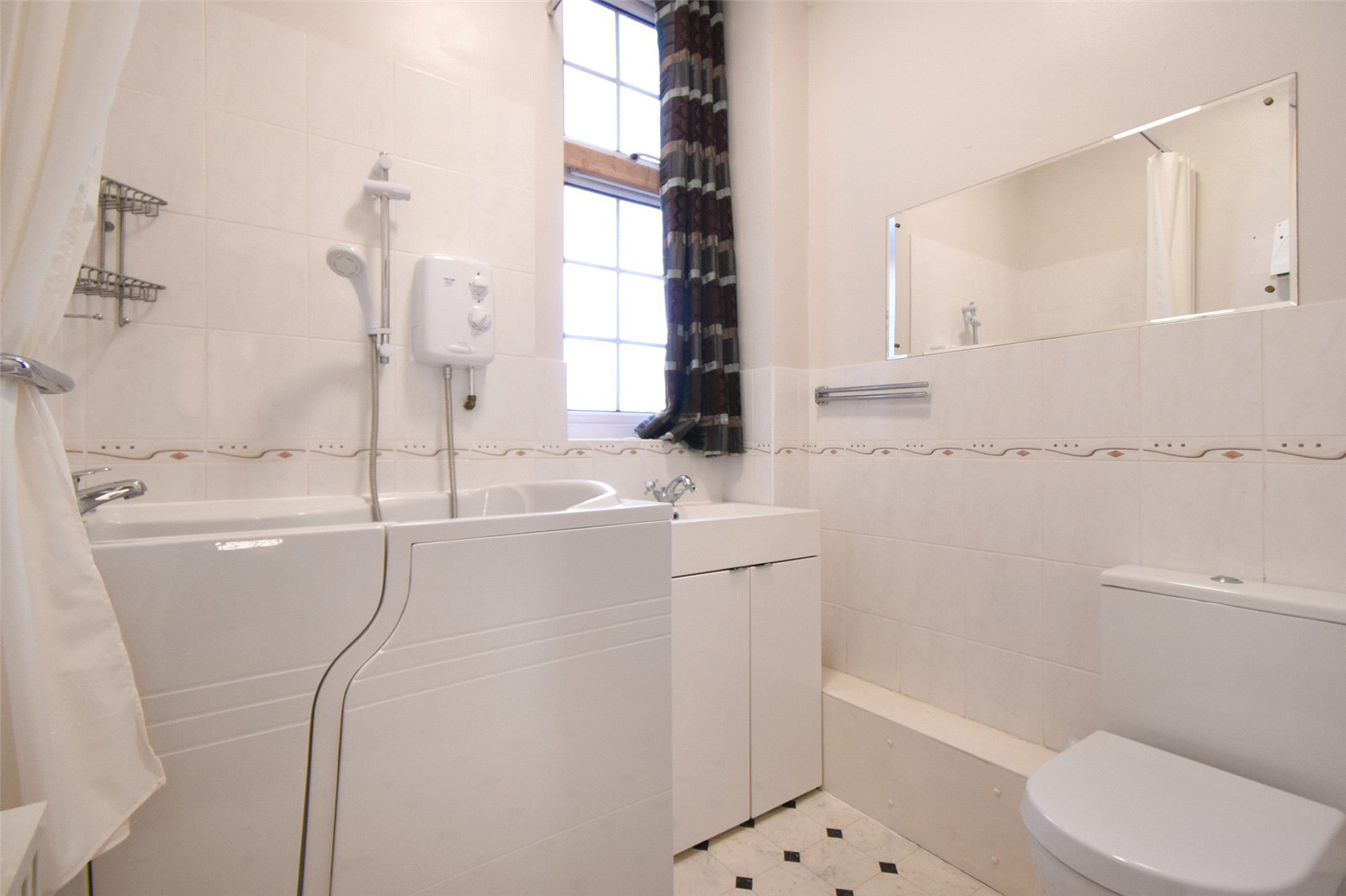 Berry Court, Hook, Hampshire, RG27, photo 6