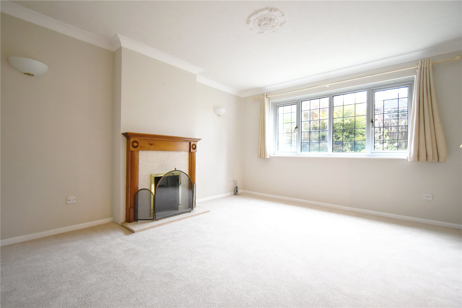 Mill Close, Sherfield-on-Loddon, Hook, Hampshire, RG27, photo 2