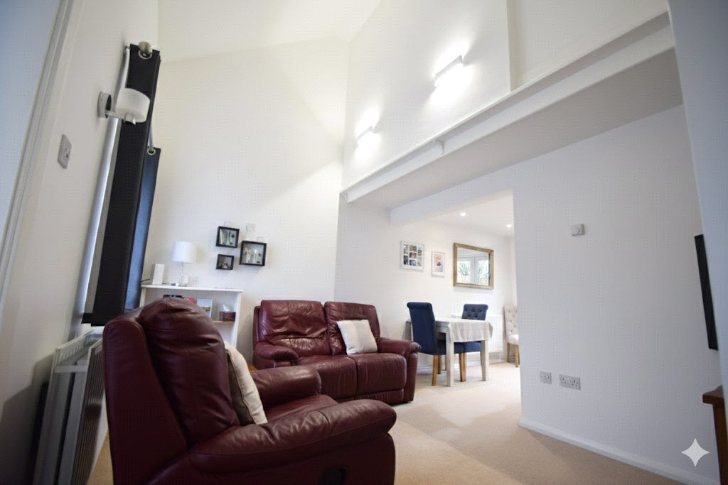 Tesimond Drive, Yateley, Hampshire, GU46, photo 12