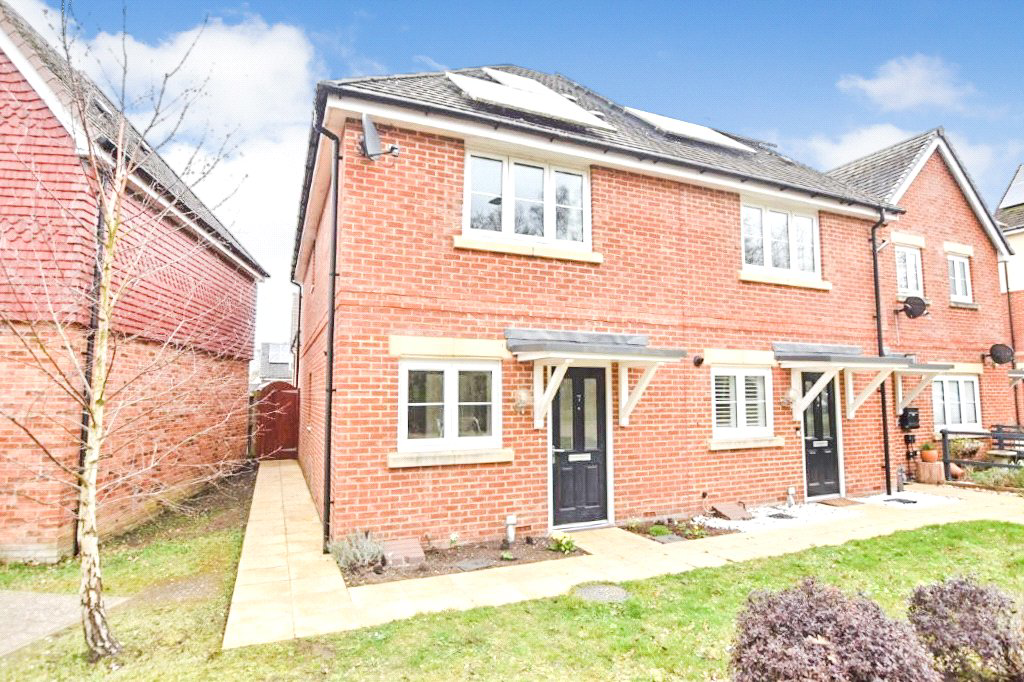 Nightjar Close, Farnborough, Hampshire, GU14