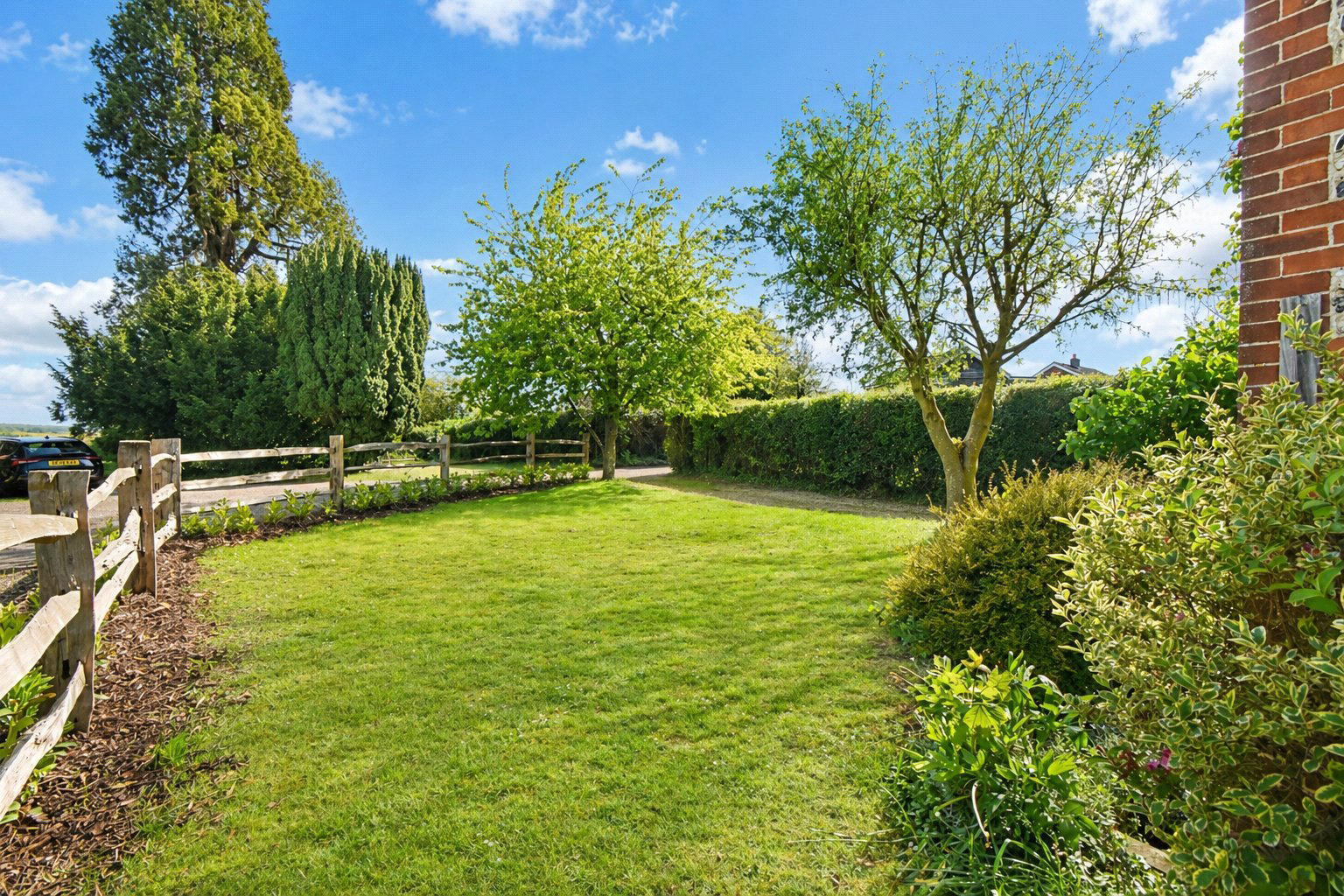 King Street, Odiham, Hook, Hampshire, RG29, photo 2