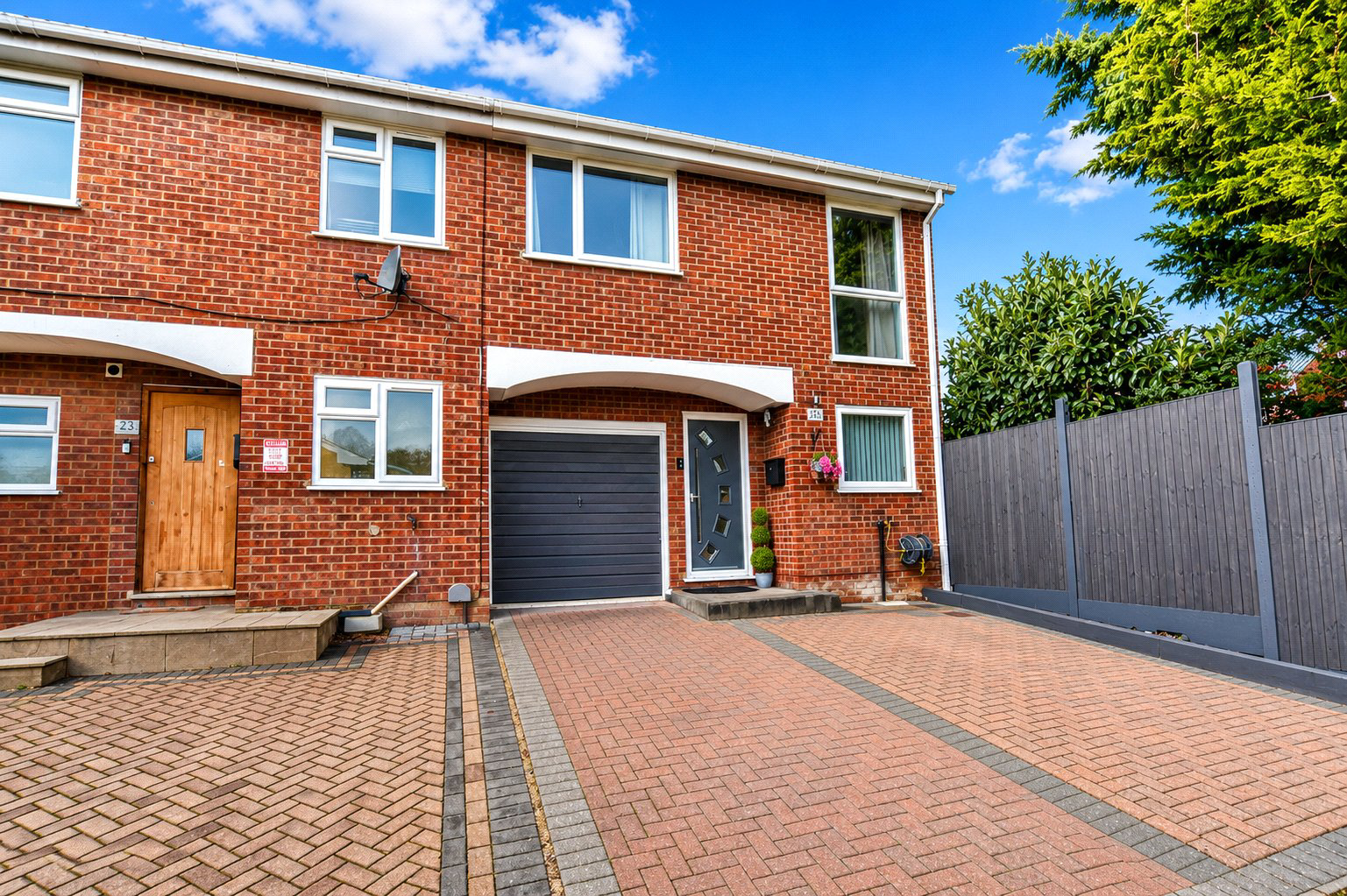 Woburn Avenue, Farnborough, Hampshire, GU14