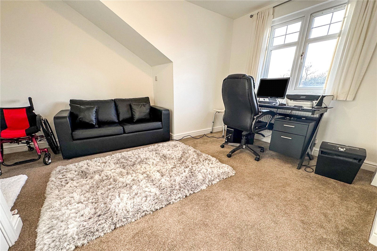 Photo 9