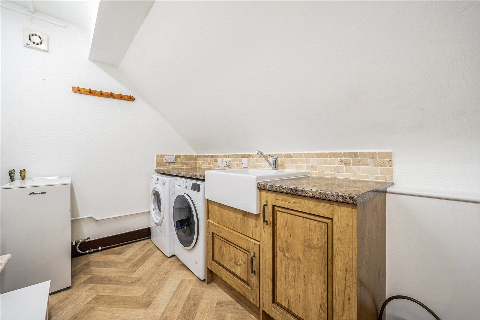 Ridge Lane, Rotherwick, Hook, Hampshire, RG27, photo 18