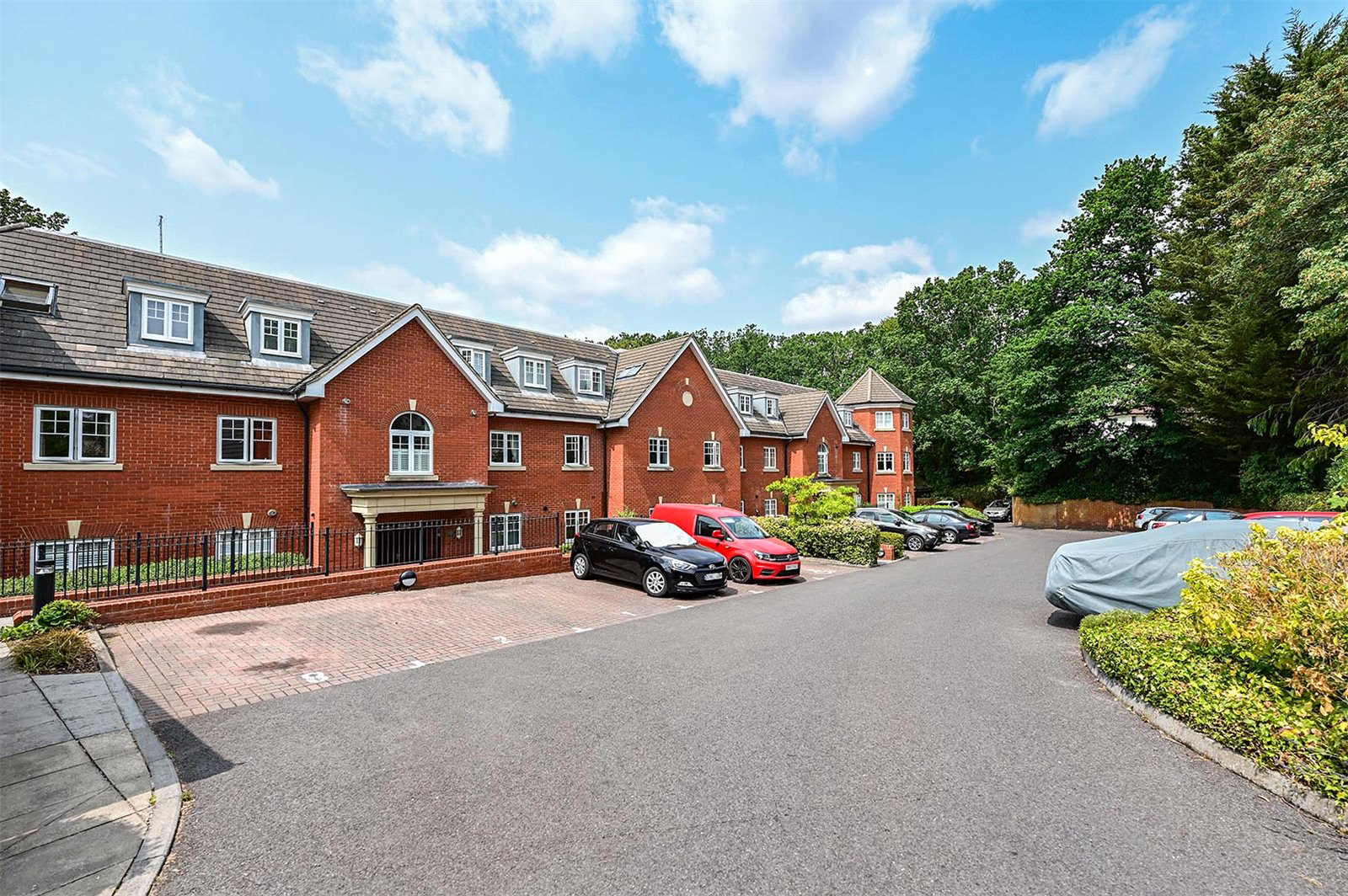 Crookham Road, Fleet, Hampshire, GU51